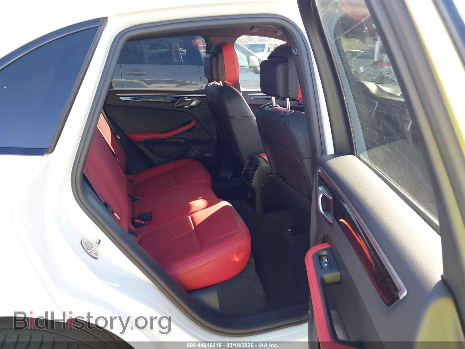 2021 PORSCHE MACAN - VIN: WP1AB2A59MLB35405 - Photo 8