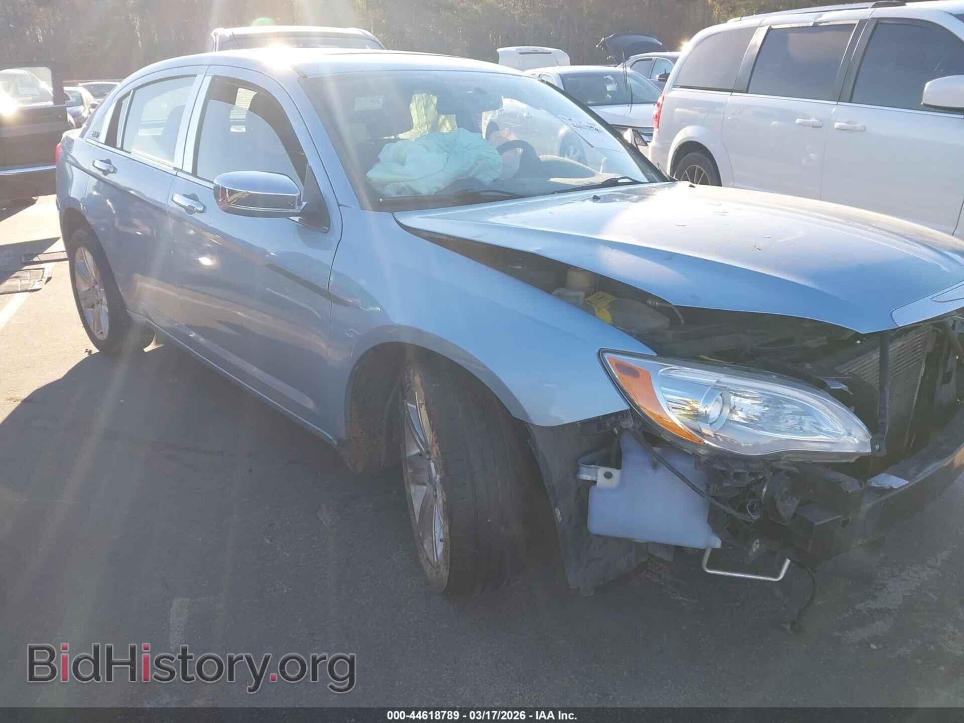 Photo 1C3CCBBB5DN593009 - CHRYSLER 200 2013