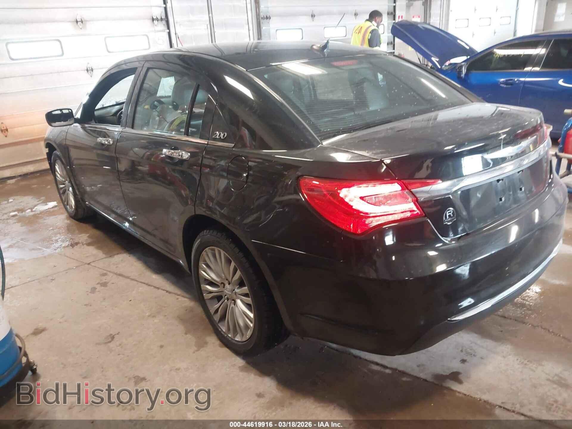 2011 CHRYSLER 200 - VIN: 1C3BC2FB4BN572008 - Фото 3