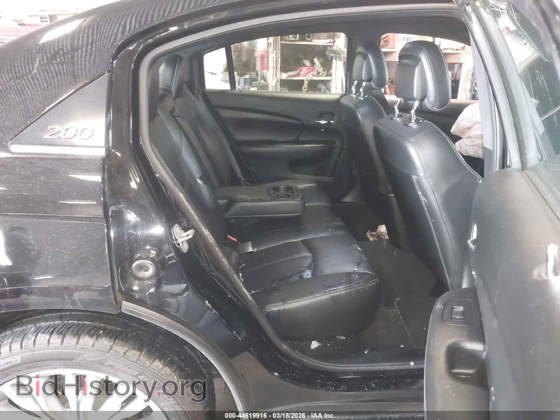 2011 CHRYSLER 200 - VIN: 1C3BC2FB4BN572008 - Фото 8