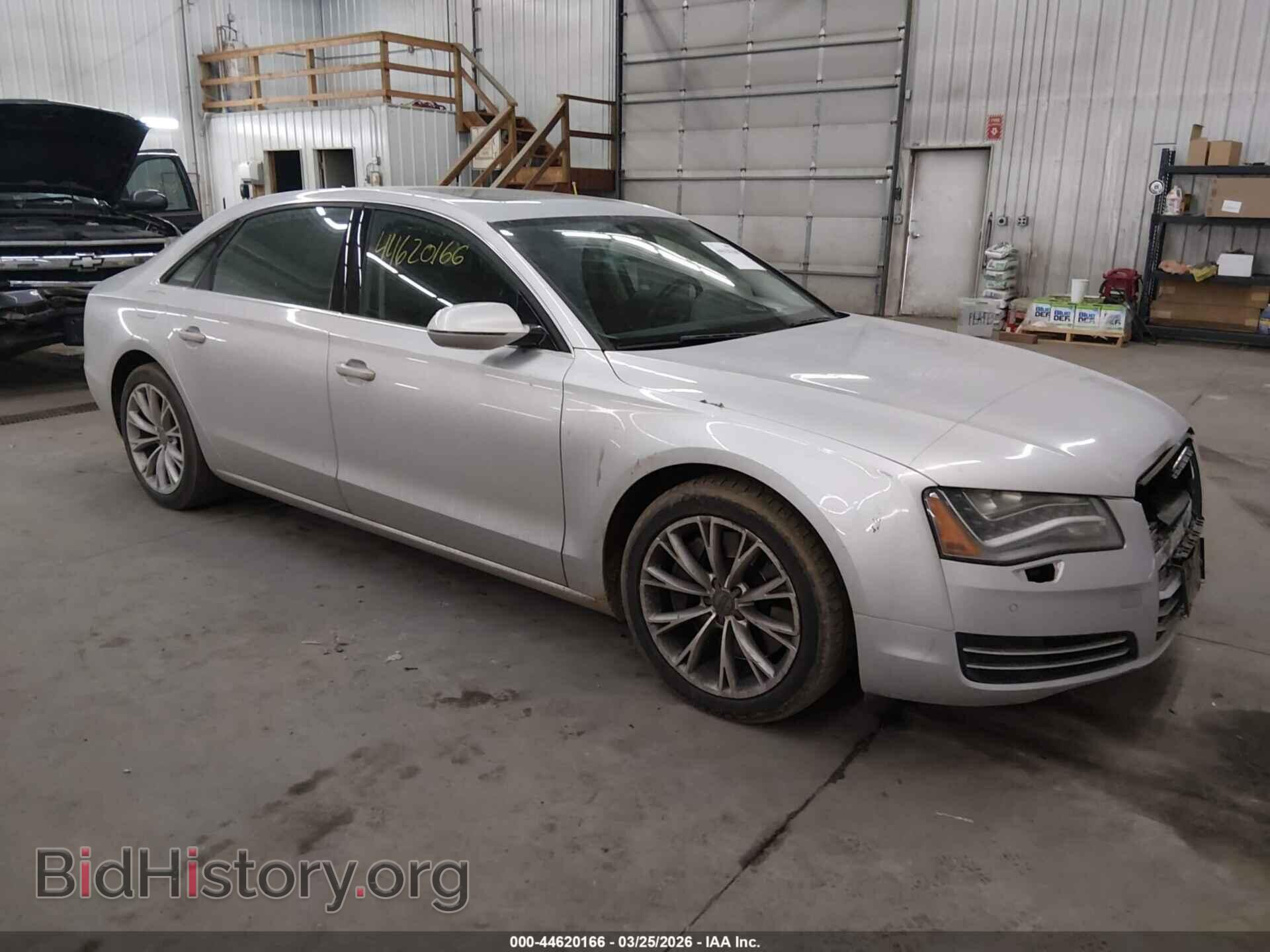 Фотография WAURVAFD3CN010907 - AUDI A8 L 2012