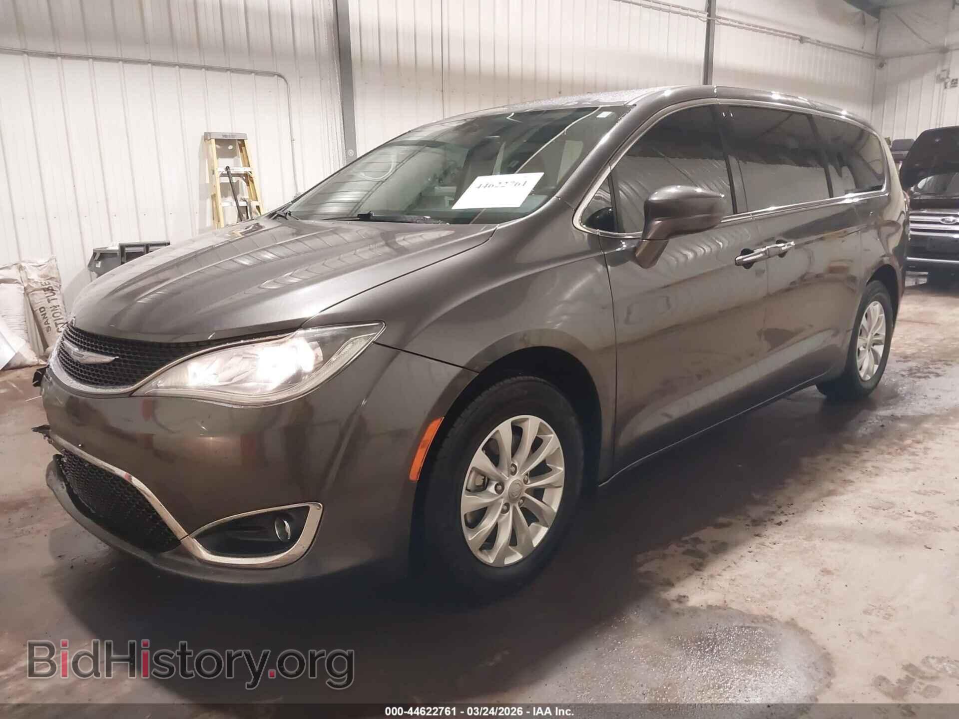 2019 CHRYSLER PACIFICA - VIN: 2C4RC1FG5KR628184 - Photo 2
