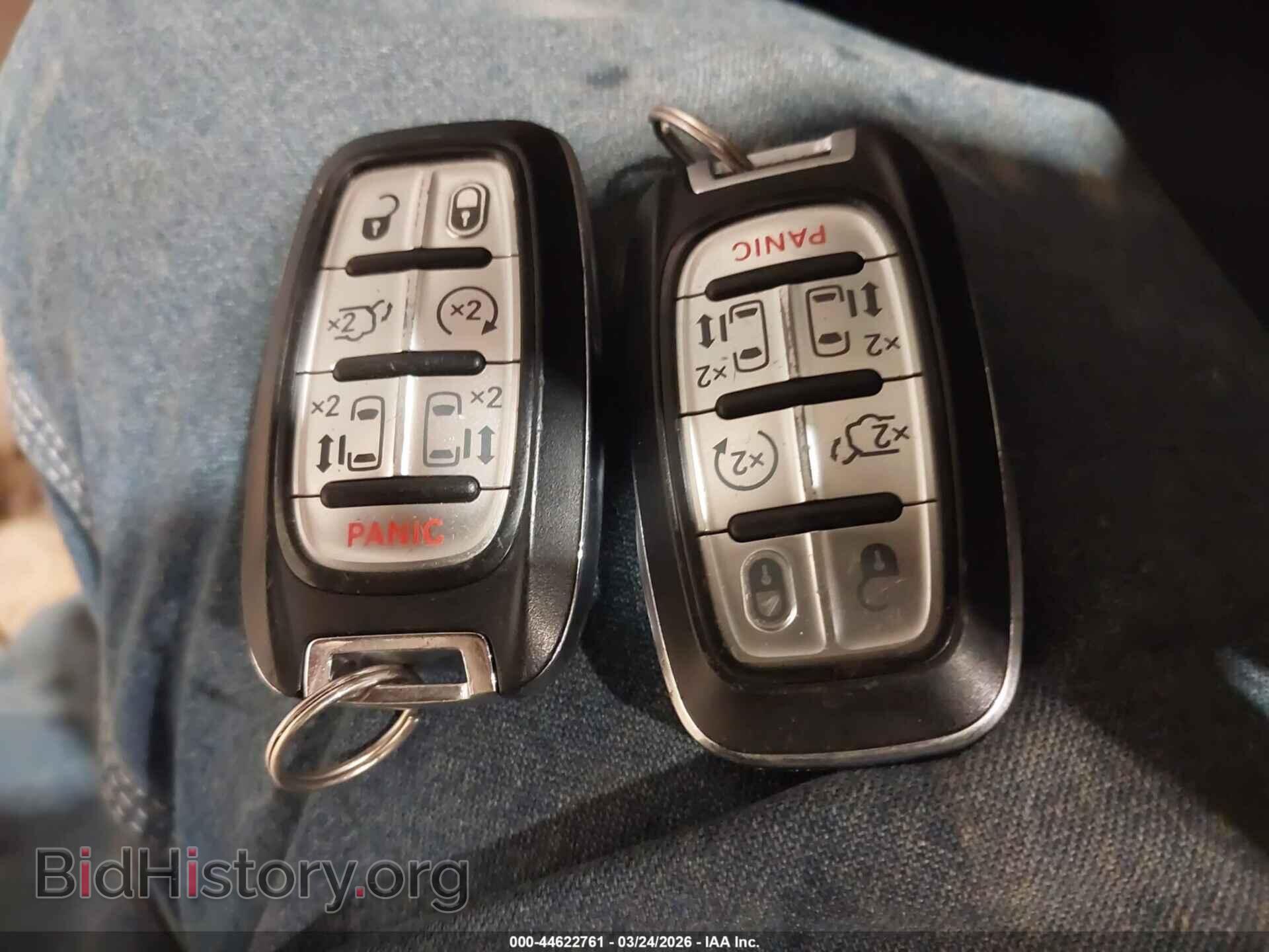 2019 CHRYSLER PACIFICA - VIN: 2C4RC1FG5KR628184 - Photo 11