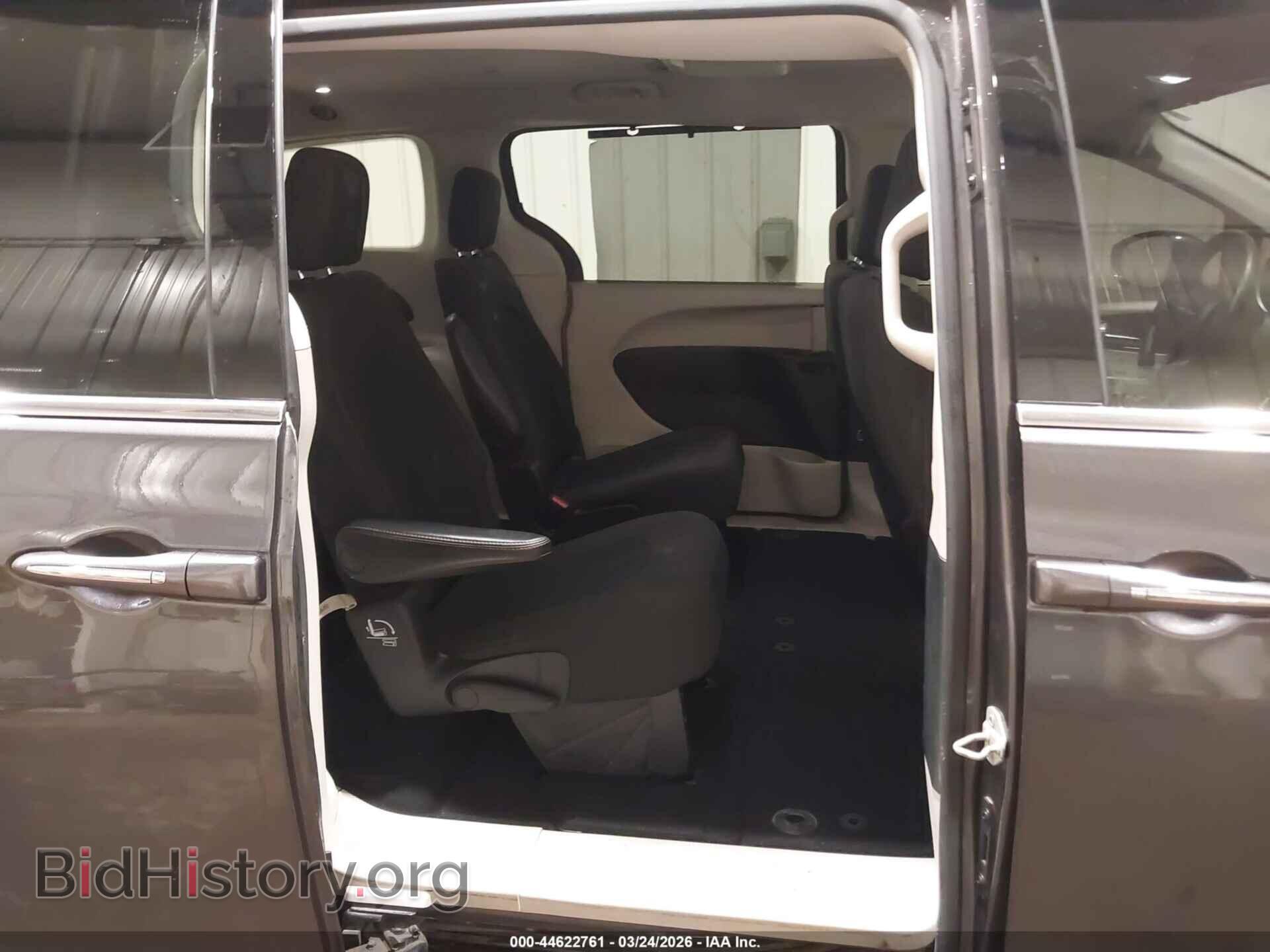 2019 CHRYSLER PACIFICA - VIN: 2C4RC1FG5KR628184 - Photo 8