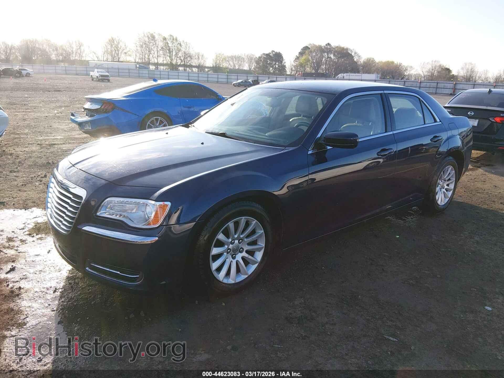 2013 CHRYSLER 300 - VIN: 2C3CCAAG5DH595309 - Фото 2