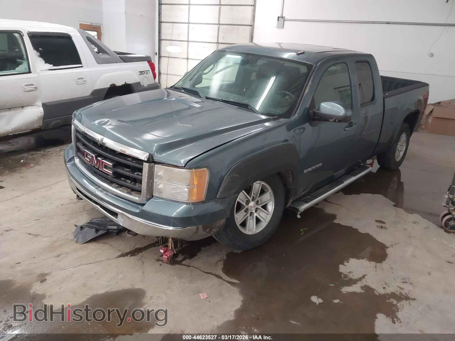 2010 GMC SIERRA 1500 - VIN: 1GTSKWE3XAZ233549 - Фото 2