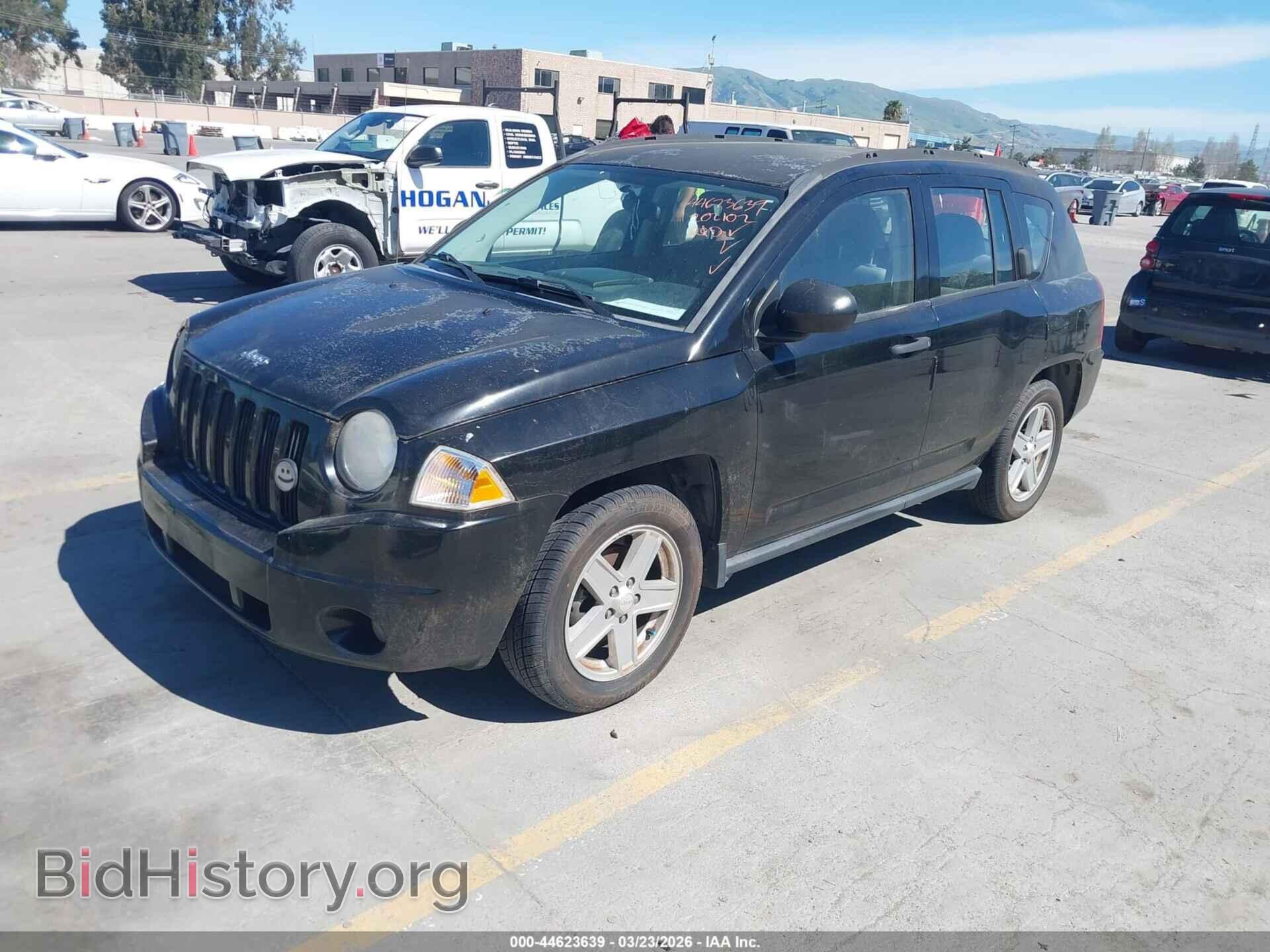 2007 JEEP COMPASS - VIN: 1J8FF47W27D431803 - Фото 2