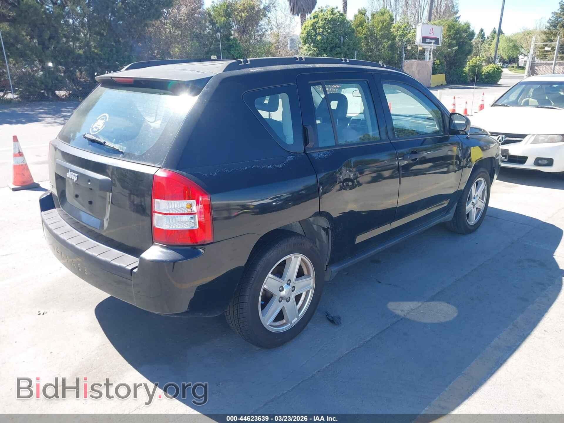 2007 JEEP COMPASS - VIN: 1J8FF47W27D431803 - Фото 4