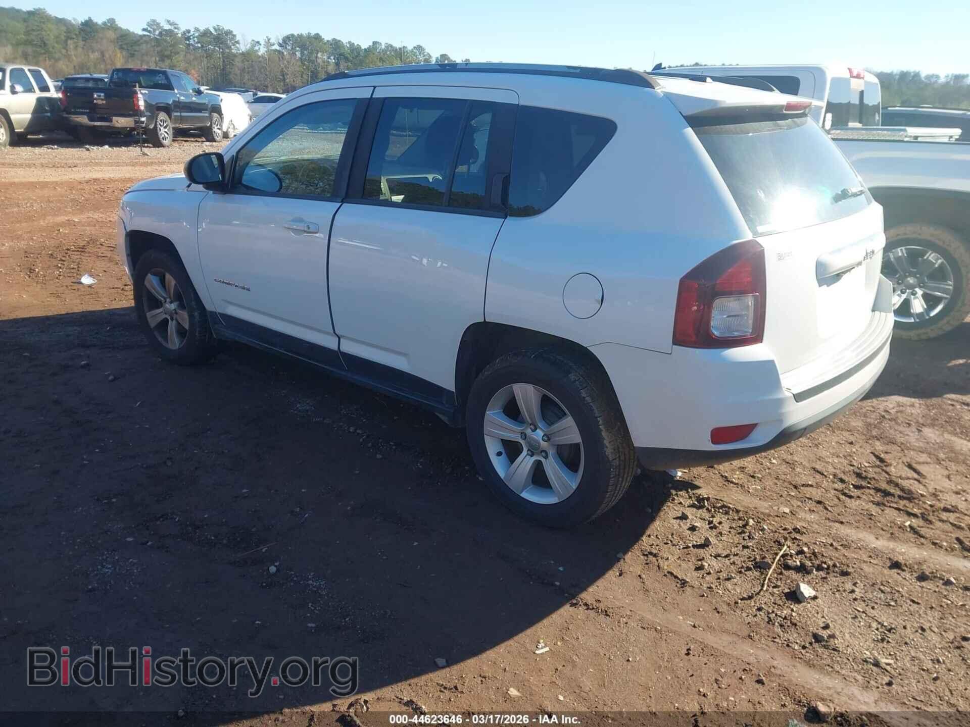 2015 JEEP COMPASS - VIN: 1C4NJCBB0FD361894 - Фото 3