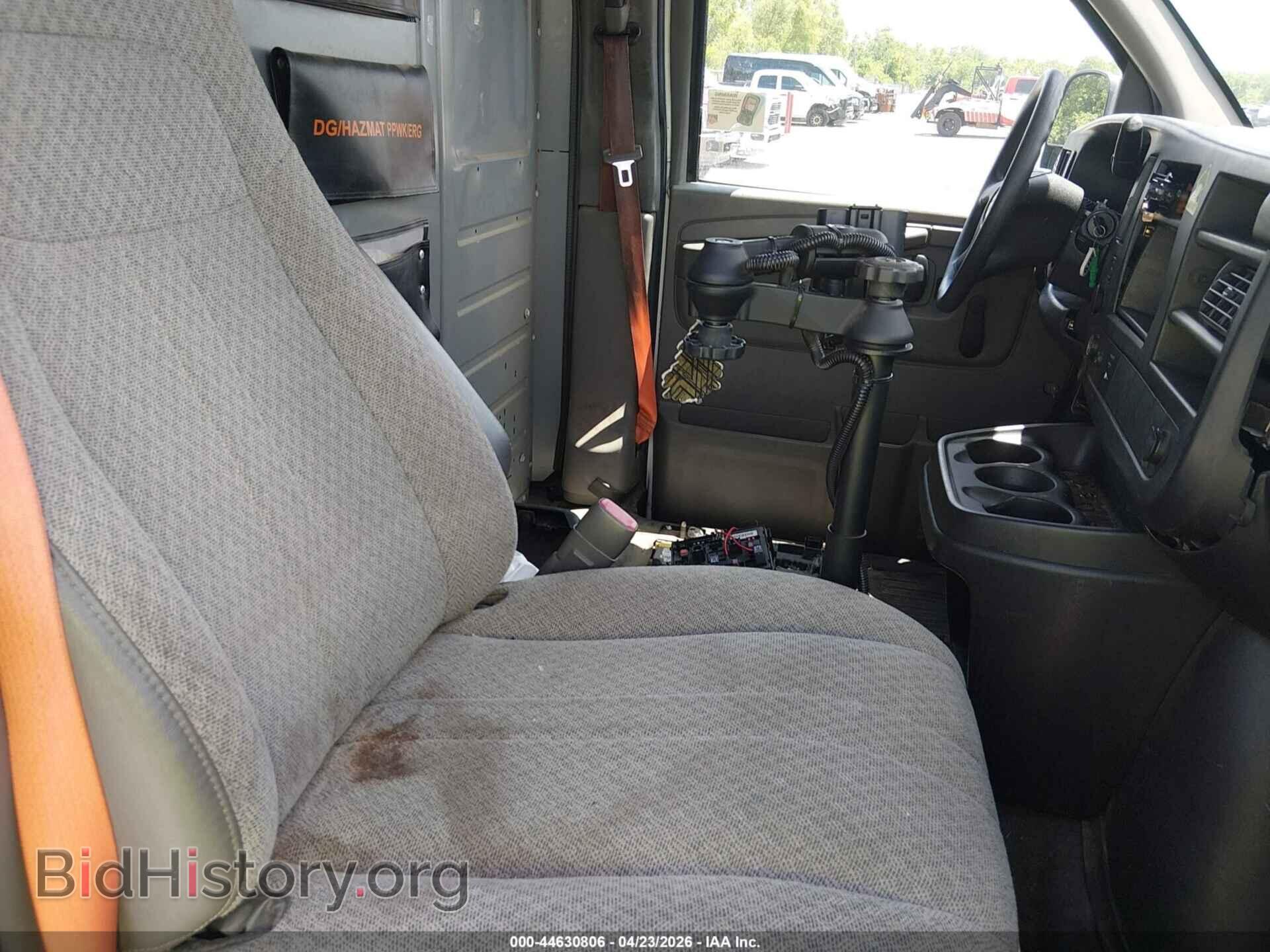 2012 GMC SAVANA 2500 - VIN: 1GTW7FCA8C1179397 - Photo 3