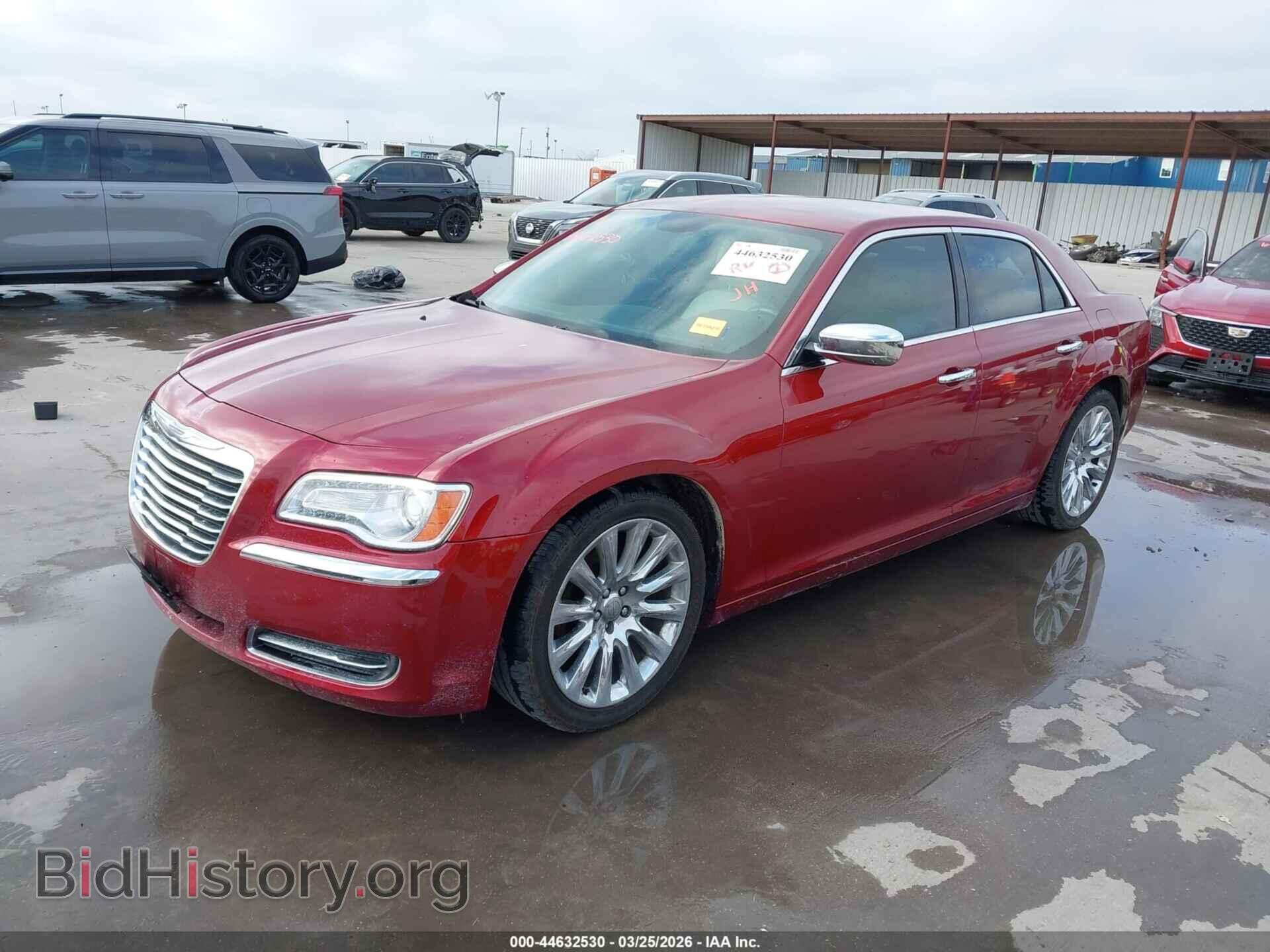 2014 CHRYSLER 300 - VIN: 2C3CCAAG6EH343182 - Фото 2