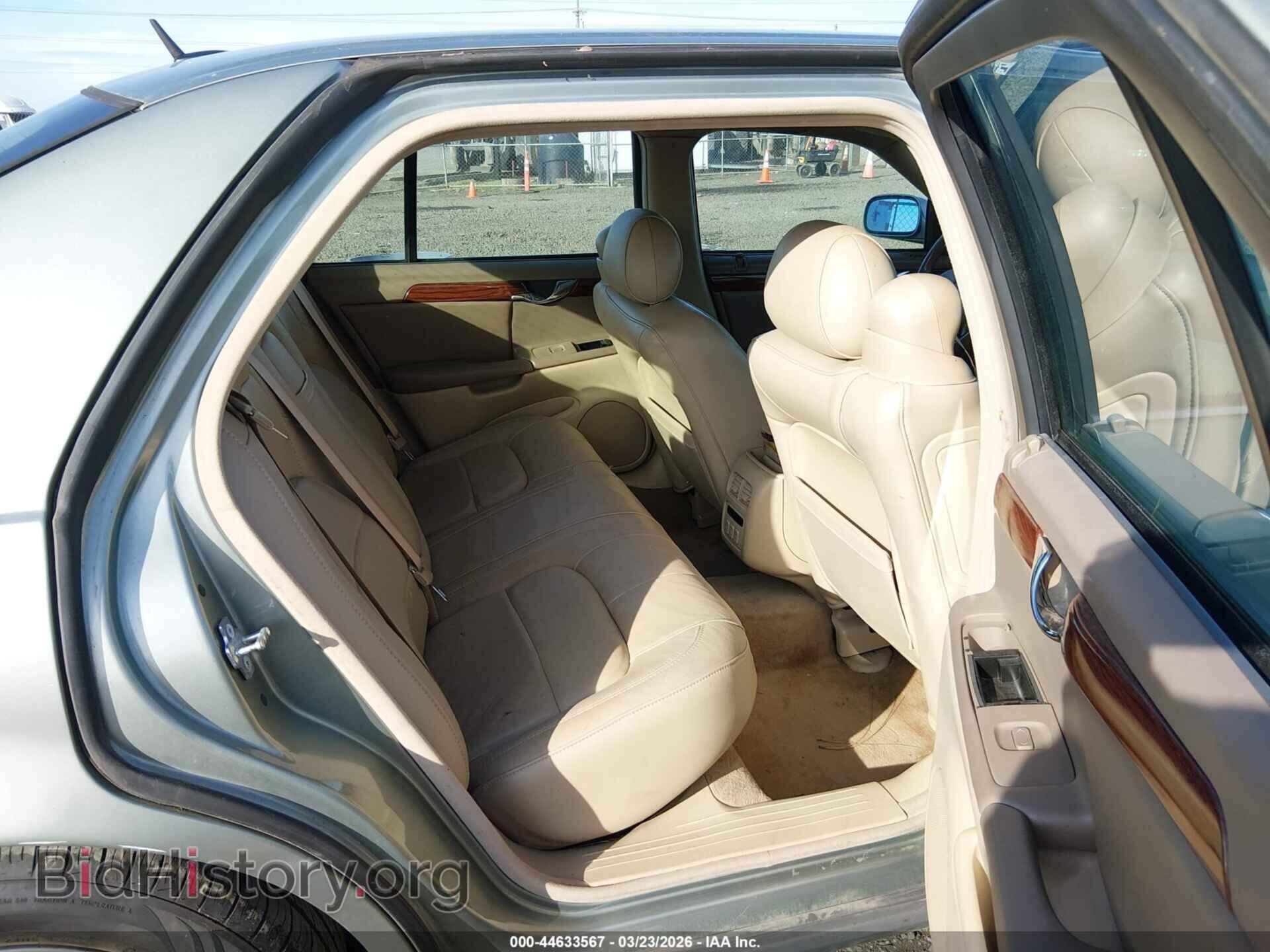 2005 CADILLAC DEVILLE - VIN: 1G6KD54Y75U195656 - Photo 8