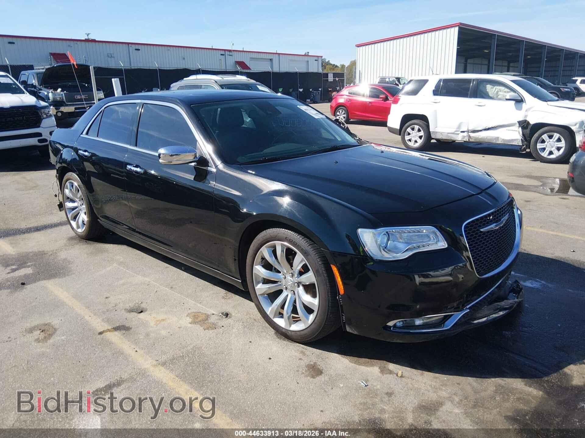 Фотография 2C3CCAEG7HH590791 - CHRYSLER 300C 2017