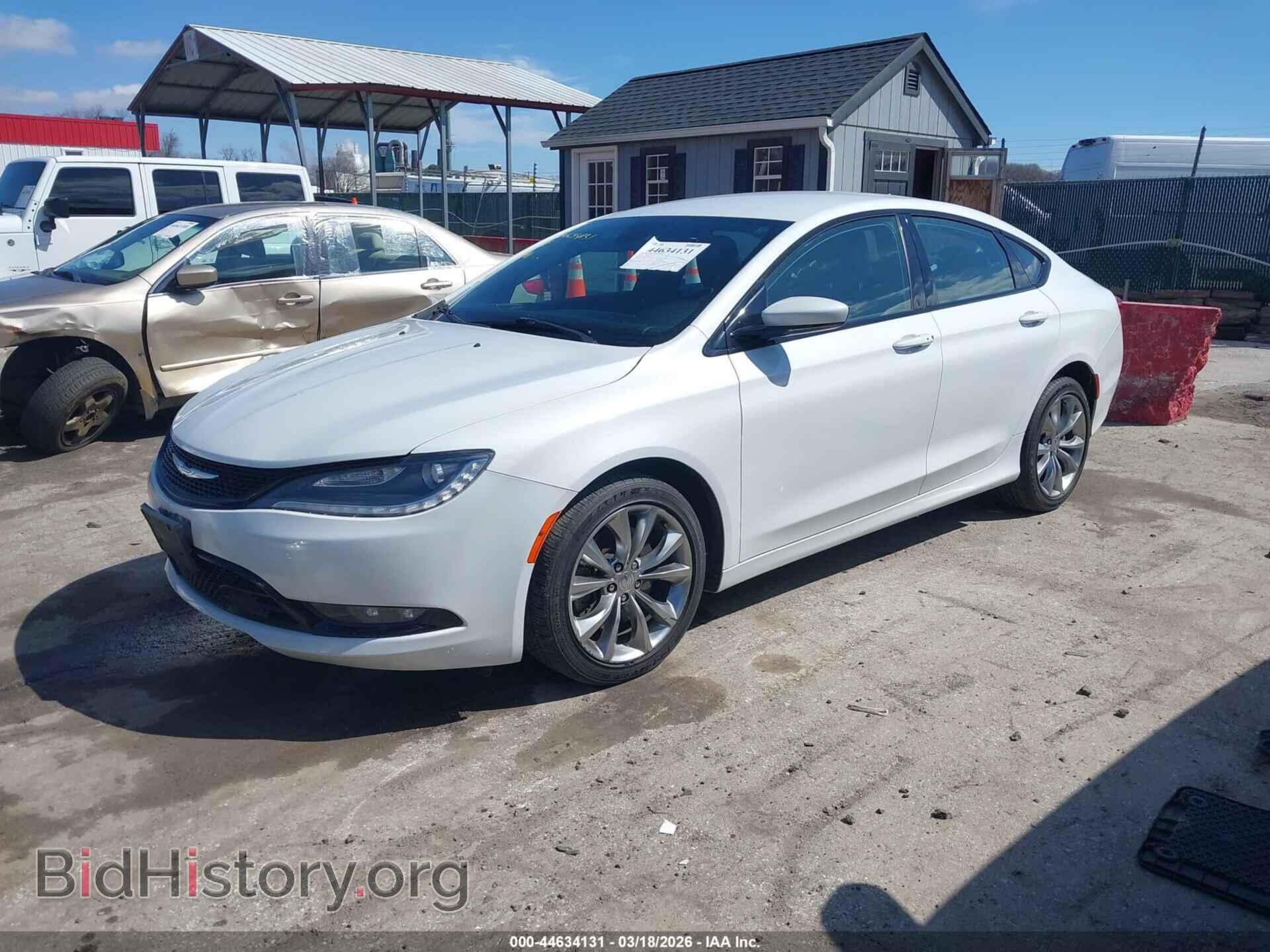 2015 CHRYSLER 200 - VIN: 1C3CCCDG4FN615650 - Фото 2