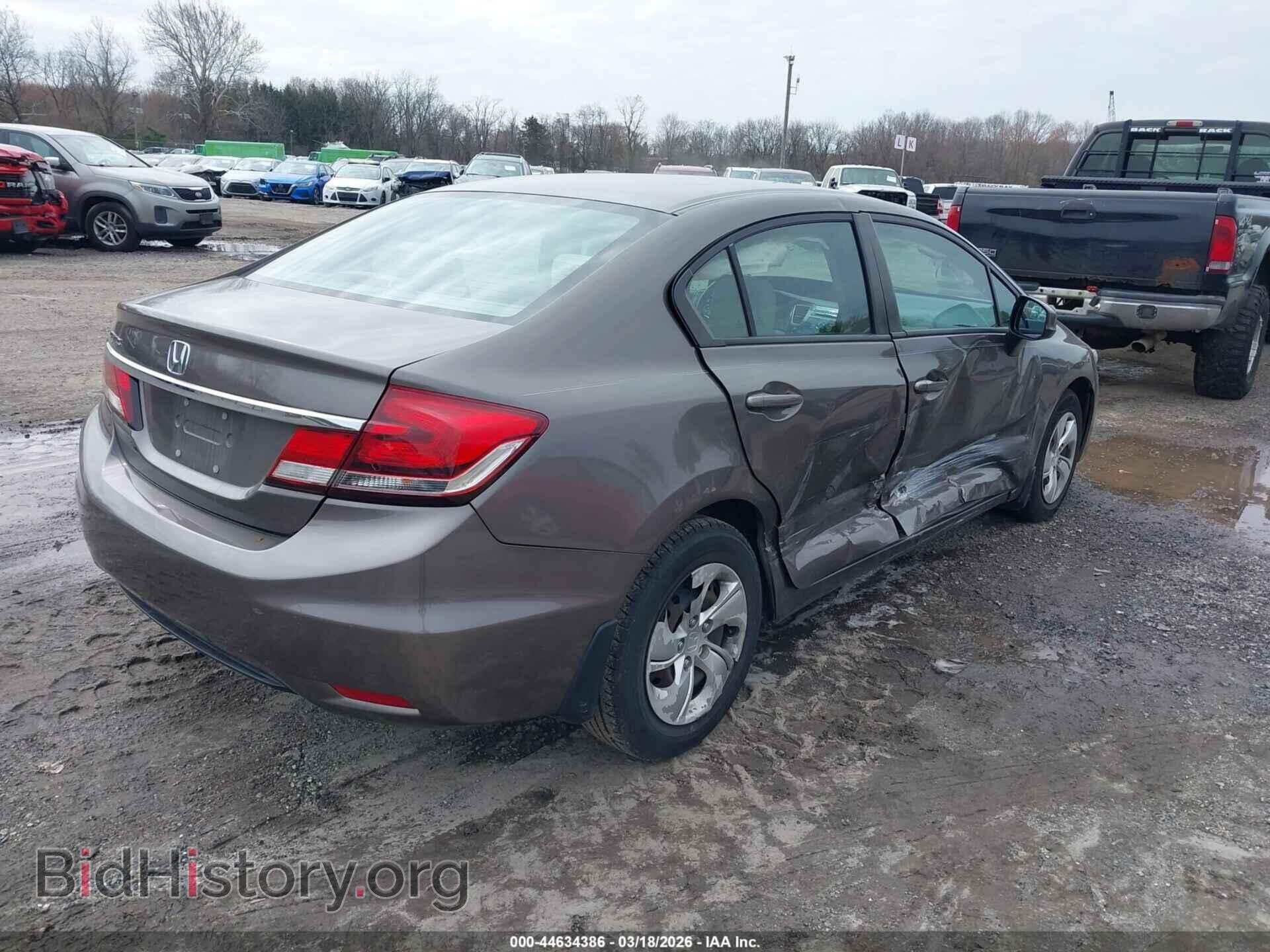 2013 HONDA CIVIC - VIN: 2HGFB2F56DH577122 - Фото 4