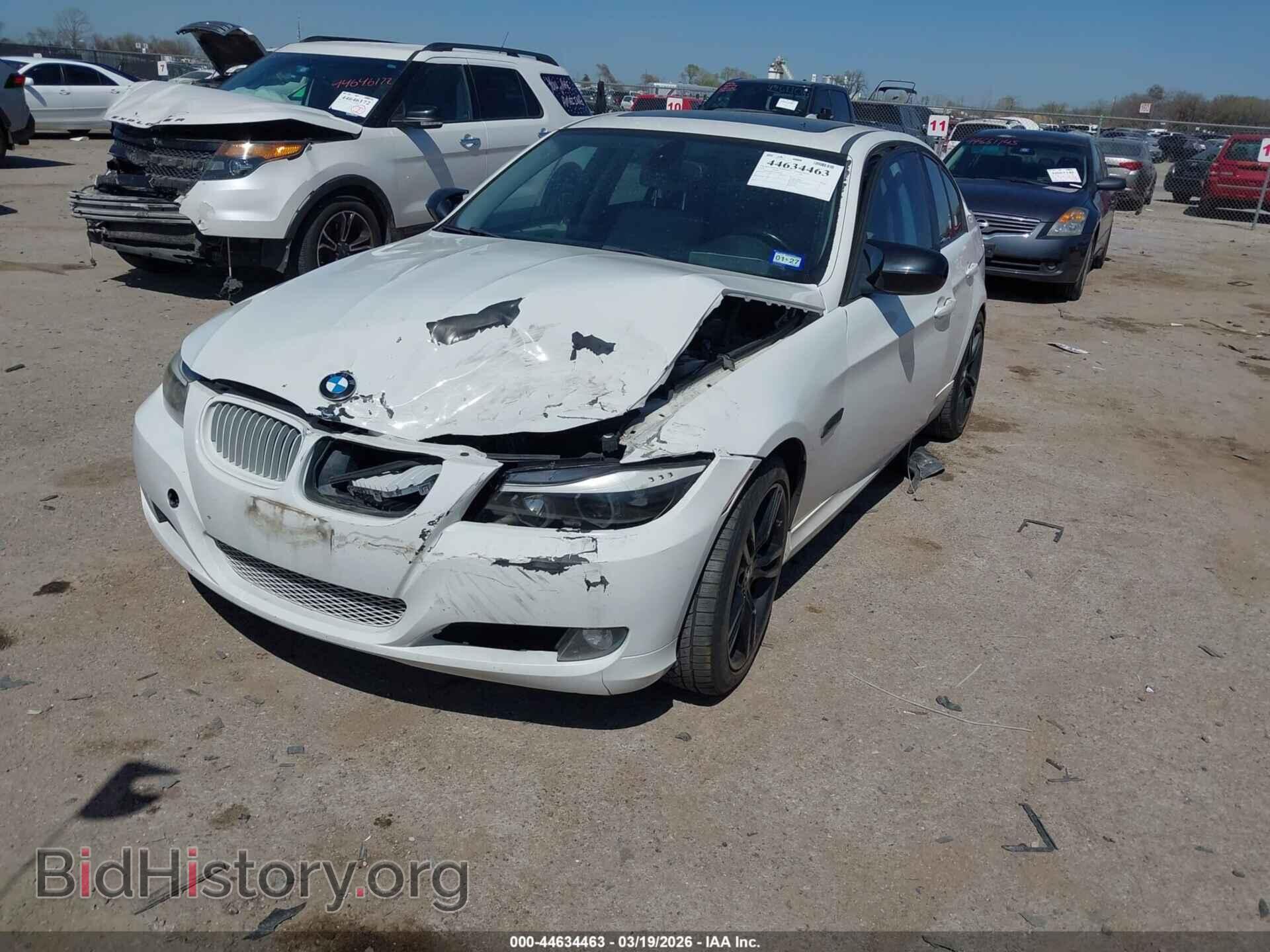 2010 BMW 328I - VIN: WBAPH7G52ANM50428 - Фото 2