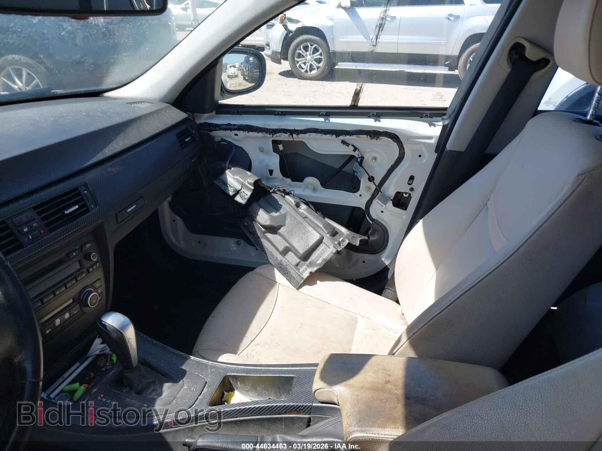 2010 BMW 328I - VIN: WBAPH7G52ANM50428 - Фото 5