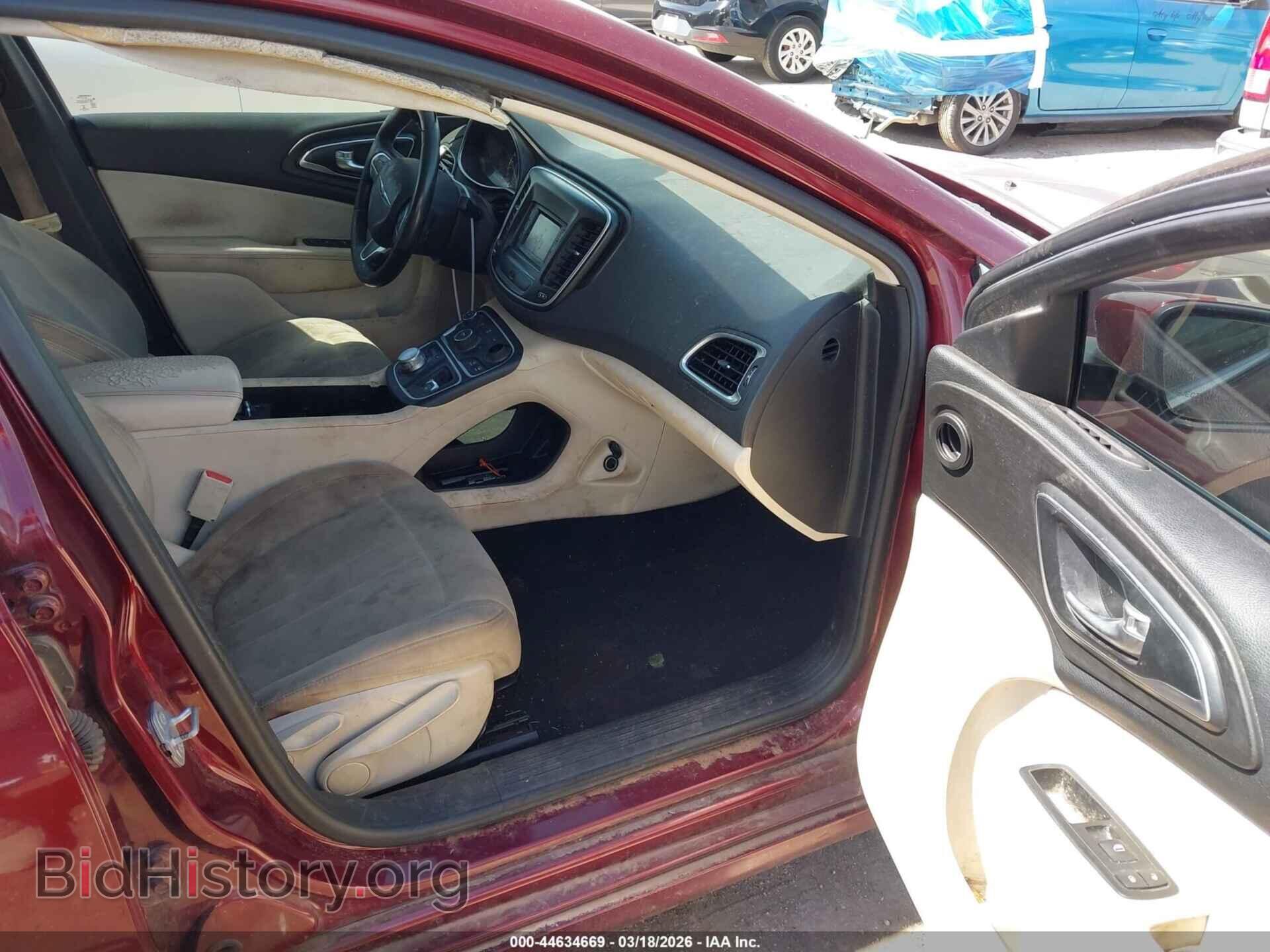2015 CHRYSLER 200 - VIN: 1C3CCCABXFN723621 - Photo 5