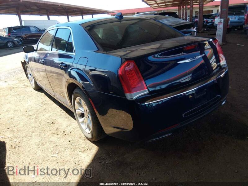 2016 Chrysler 300 (VIN 2C3CCAAG3GH142147) — photo 3 of 16