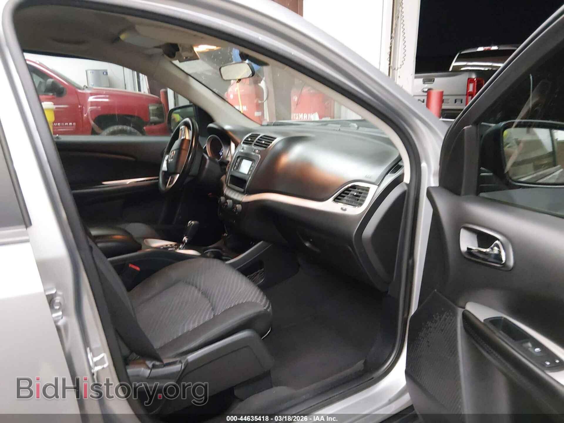 2018 DODGE JOURNEY - VIN: 3C4PDCAB0JT241971 - Фото 5