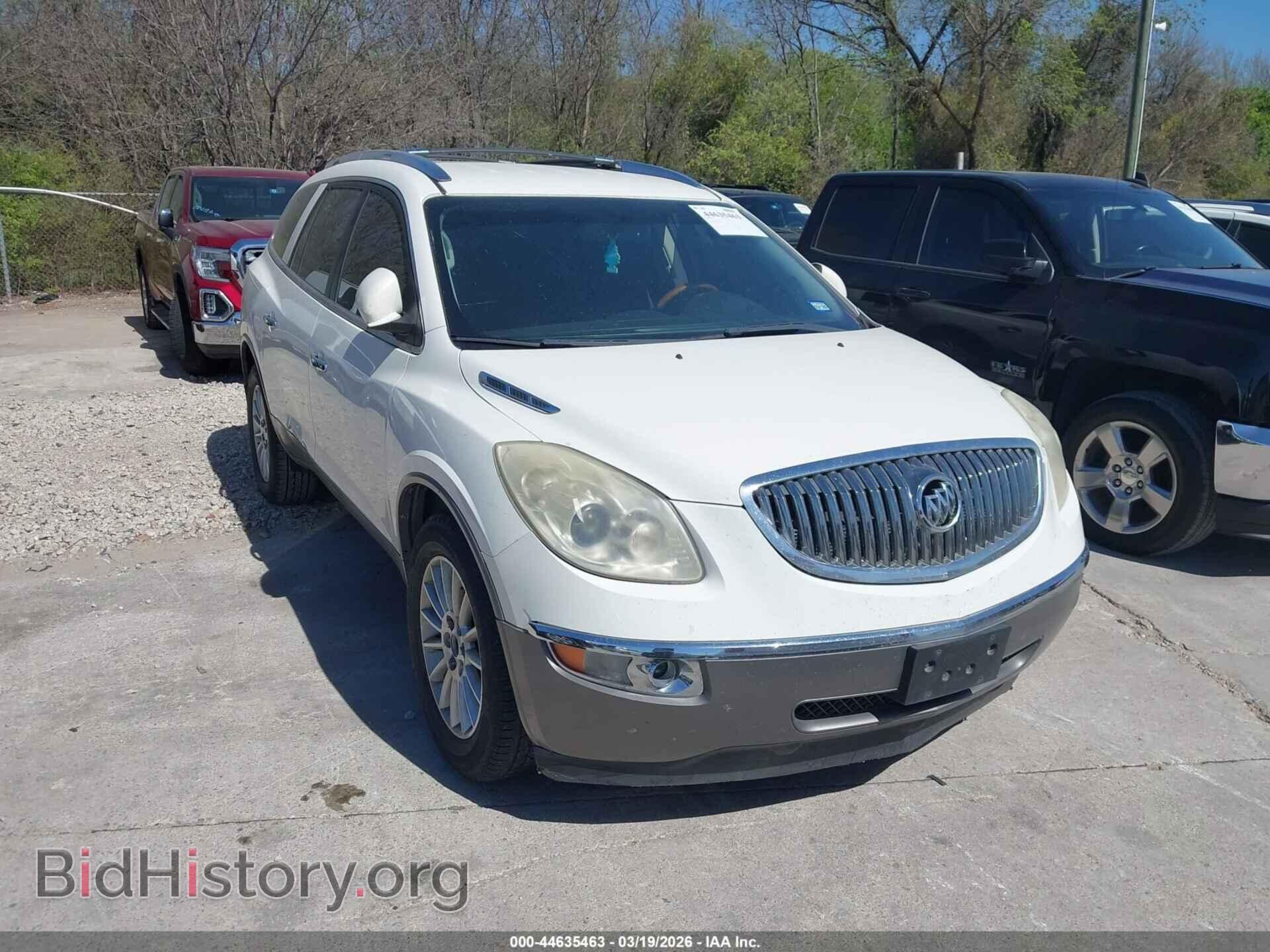 Photo 5GAKRAED8BJ166149 - BUICK ENCLAVE 2011