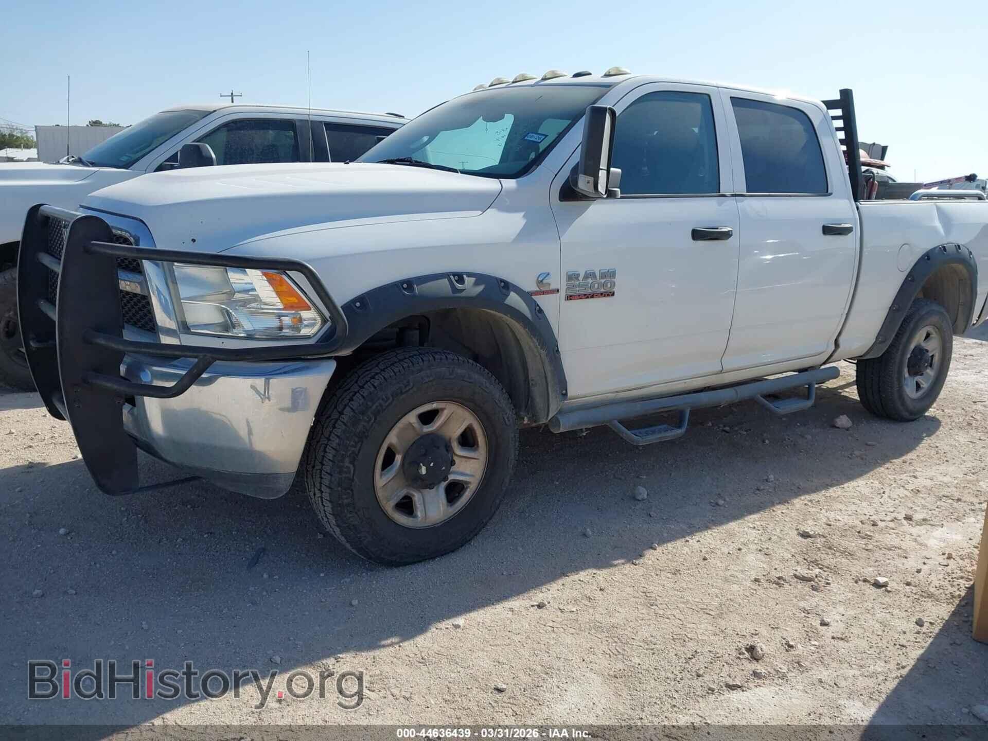 2018 RAM 2500 - VIN: 3C6UR5CL7JG302836 - Фото 2