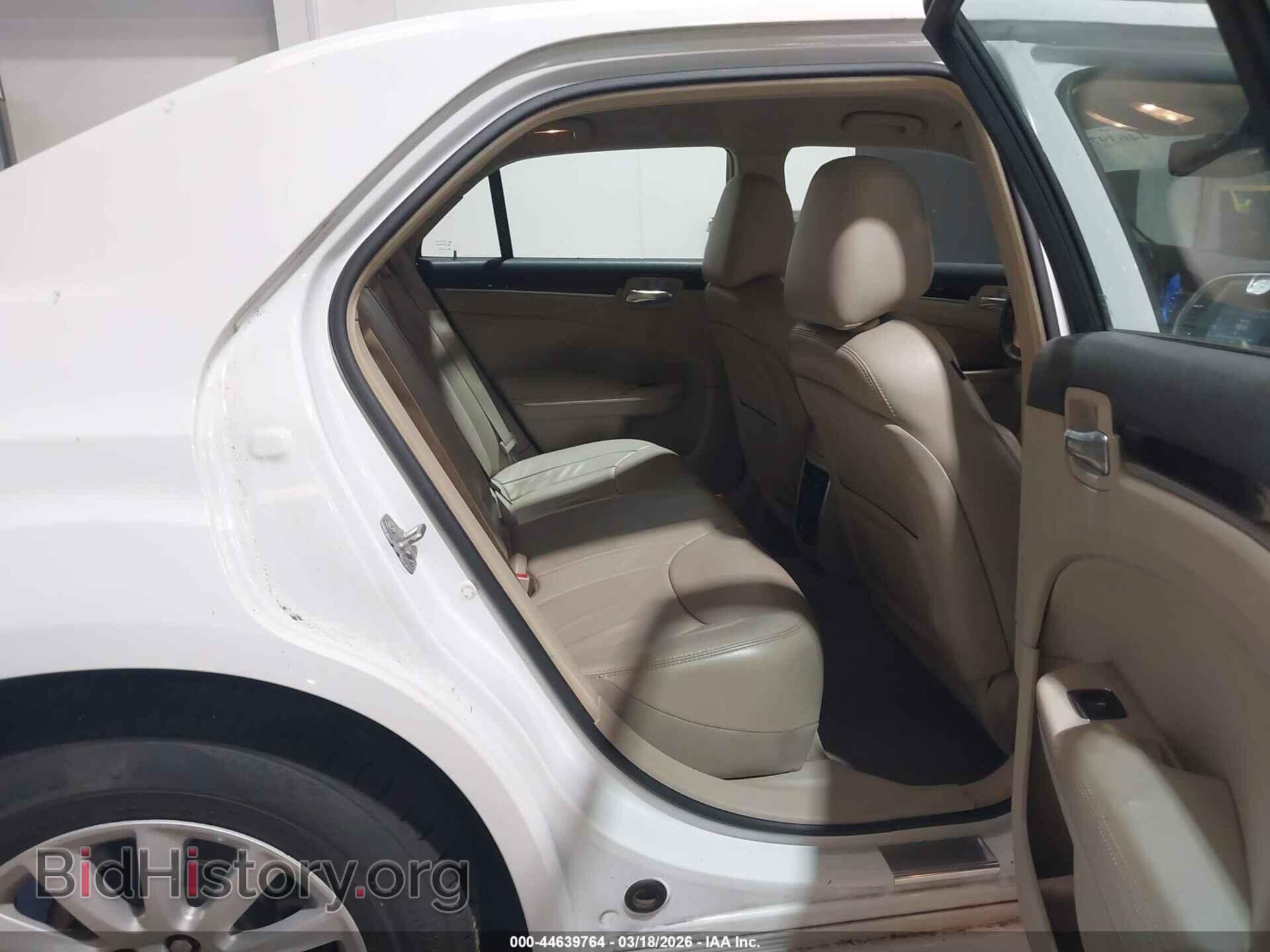 2014 CHRYSLER 300 - VIN: 2C3CCAAG9EH228852 - Фото 8
