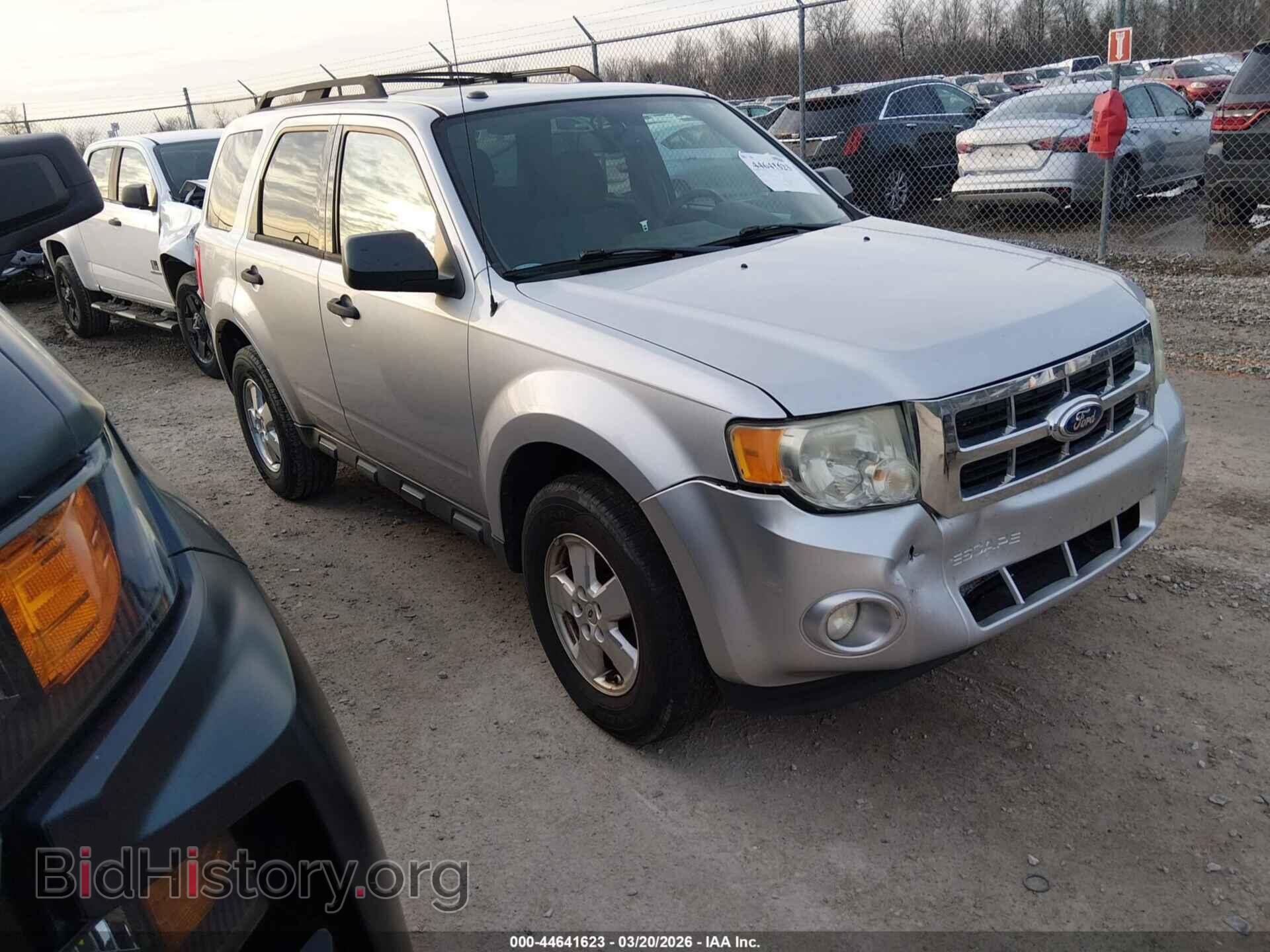 Фотография 1FMCU0DG6BKB22714 - FORD ESCAPE 2011