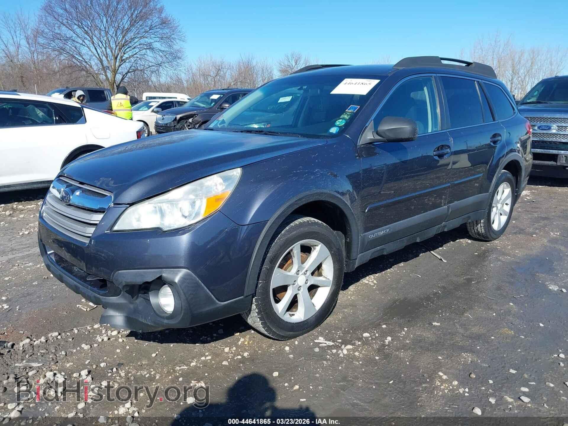 2014 SUBARU OUTBACK - VIN: 4S4BRCCC3E3264692 - Photo 2