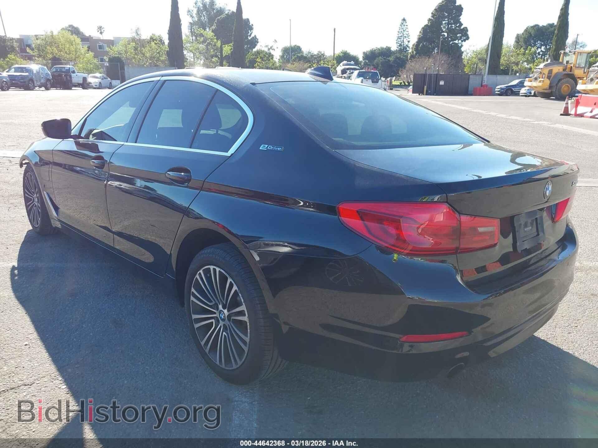 2019 BMW 530E - VIN: WBAJA9C56KB388983 - Фото 3