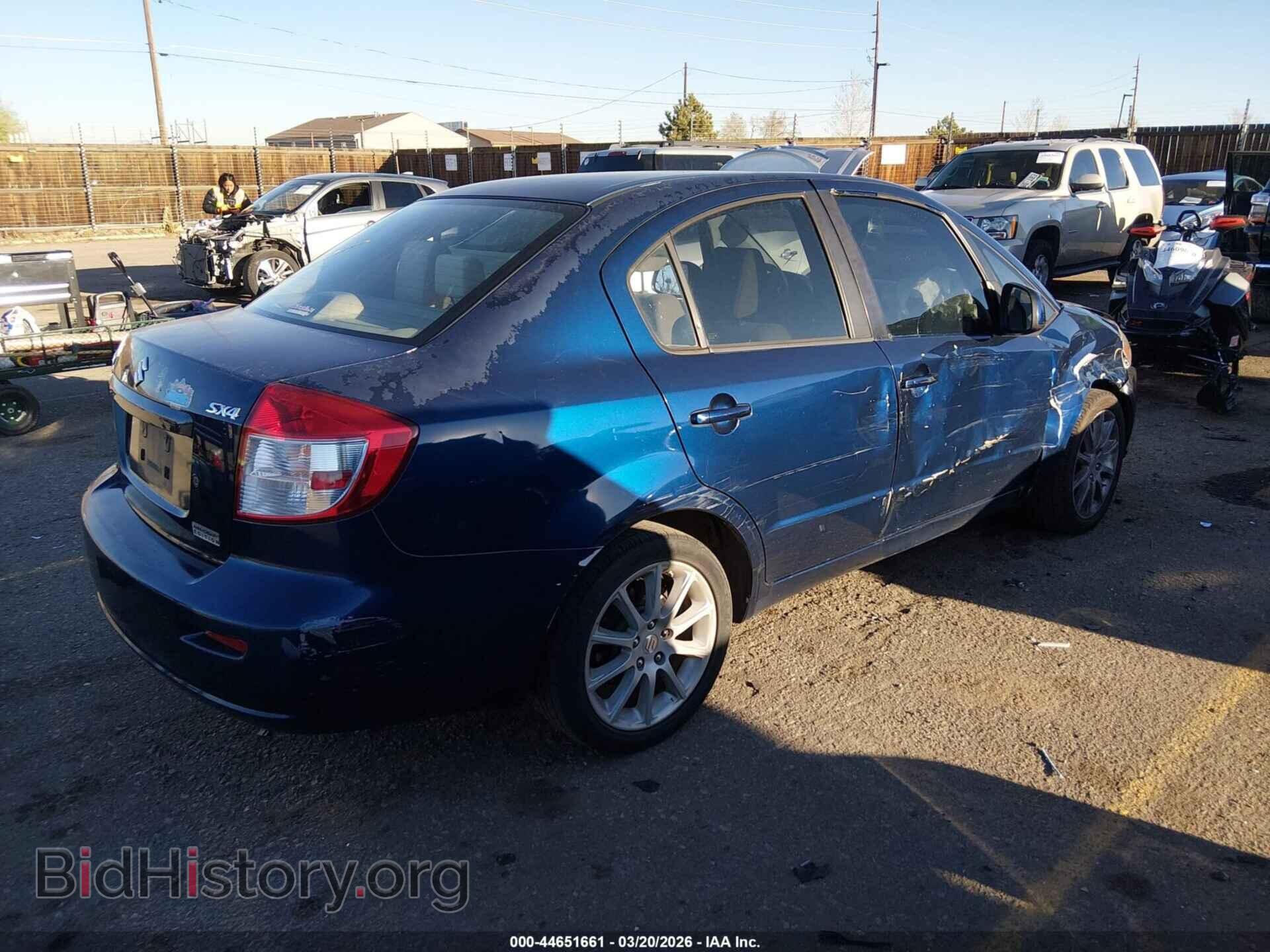 2011 SUZUKI SX4 - VIN: JS2YC5A29B6302786 - Фото 4