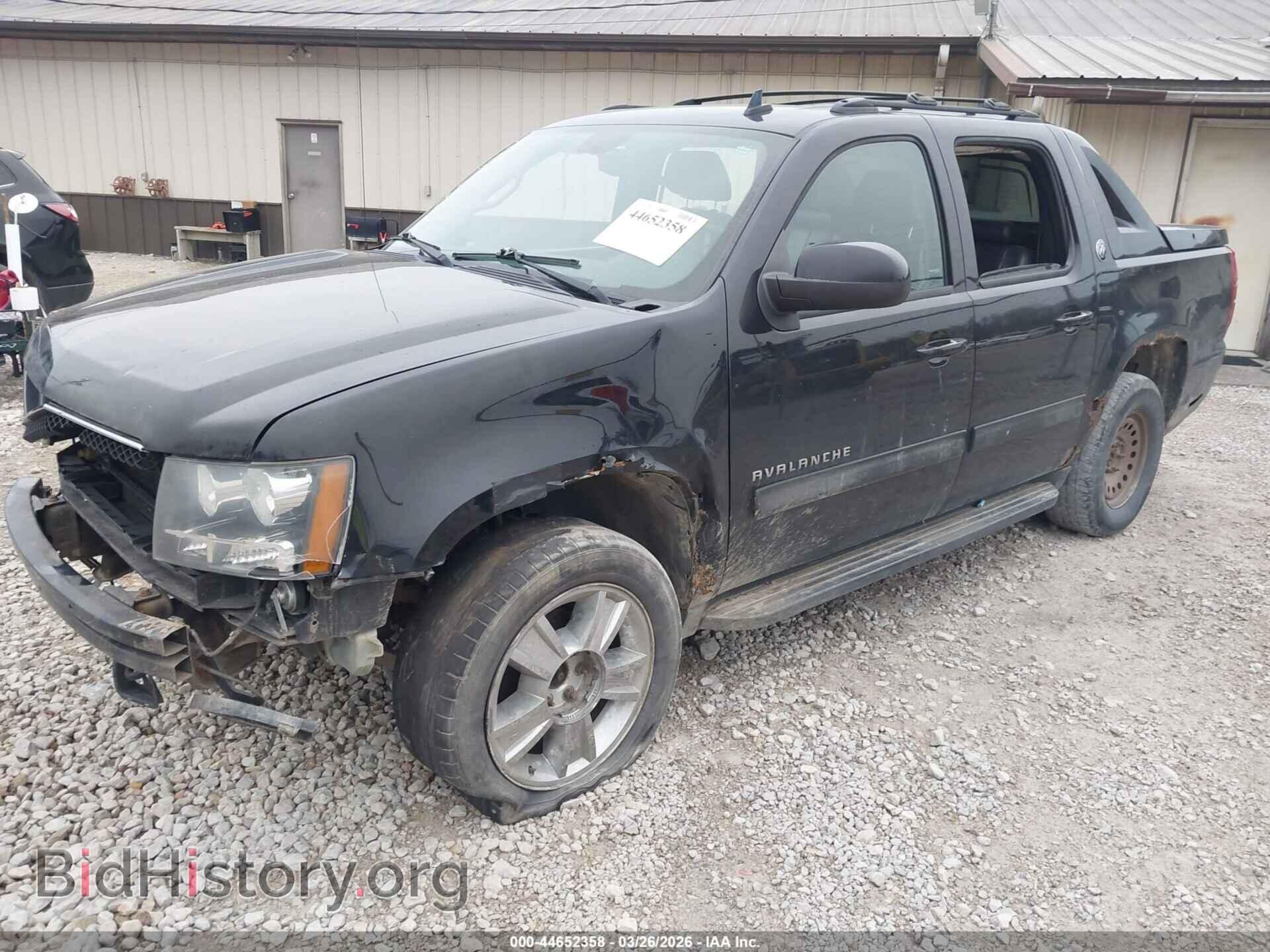 2013 CHEVROLET AVALANCHE - VIN: 3GNTKFE76DG191402 - Фото 2
