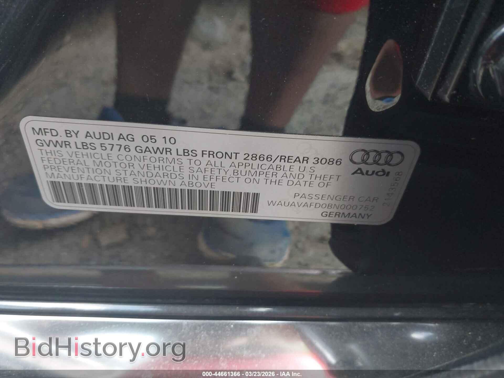 2011 AUDI A8 - VIN: WAUAVAFD0BN000752 - Фото 9