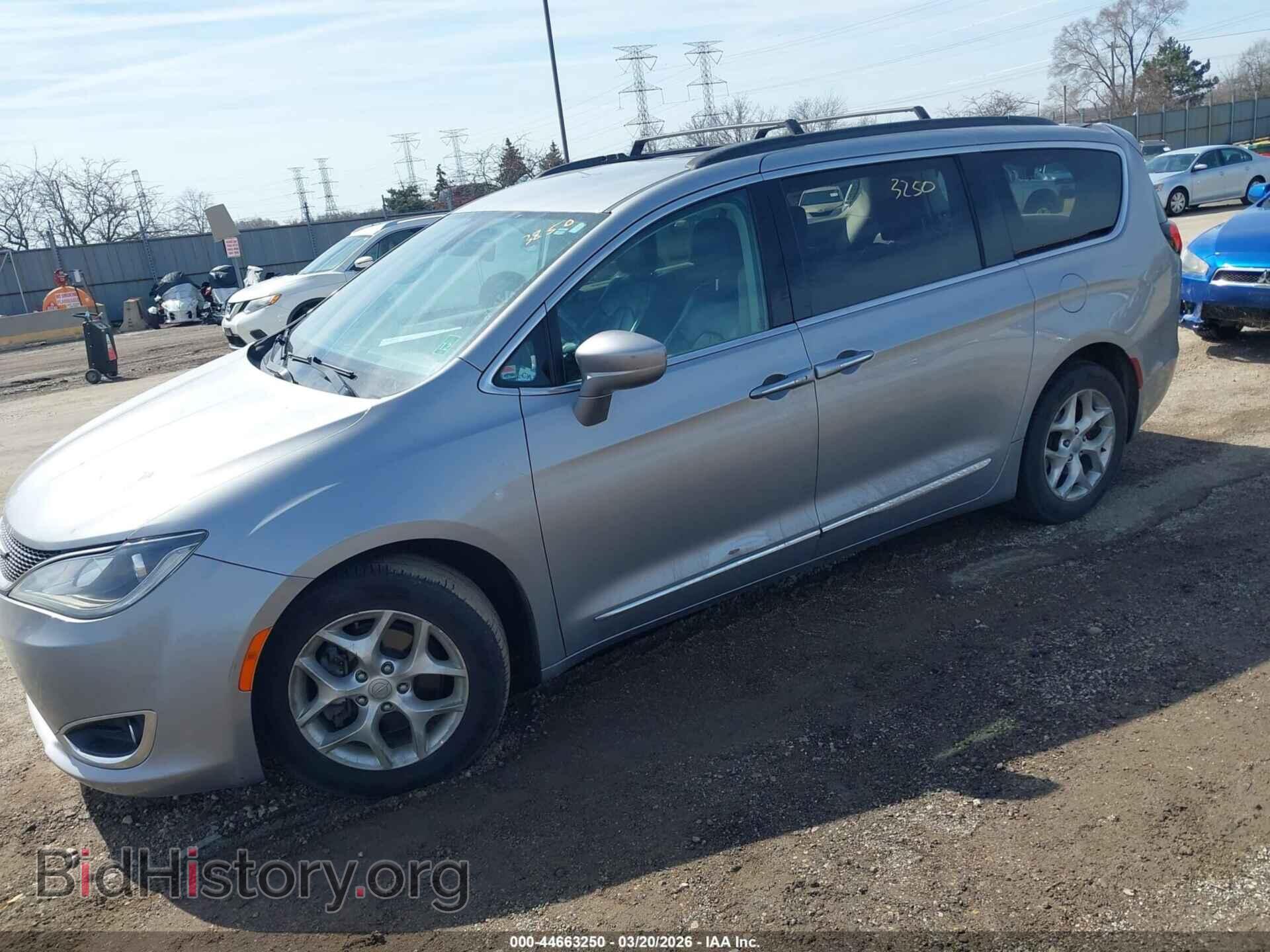 2017 CHRYSLER PACIFICA - VIN: 2C4RC1BG8HR816003 - Photo 2
