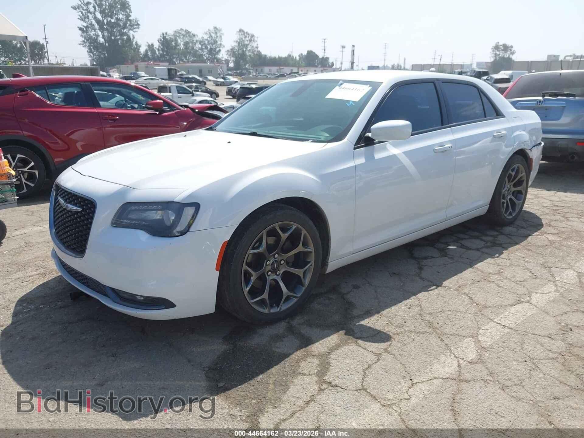 2017 CHRYSLER 300 - VIN: 2C3CCABG5HH538547 - Фото 2