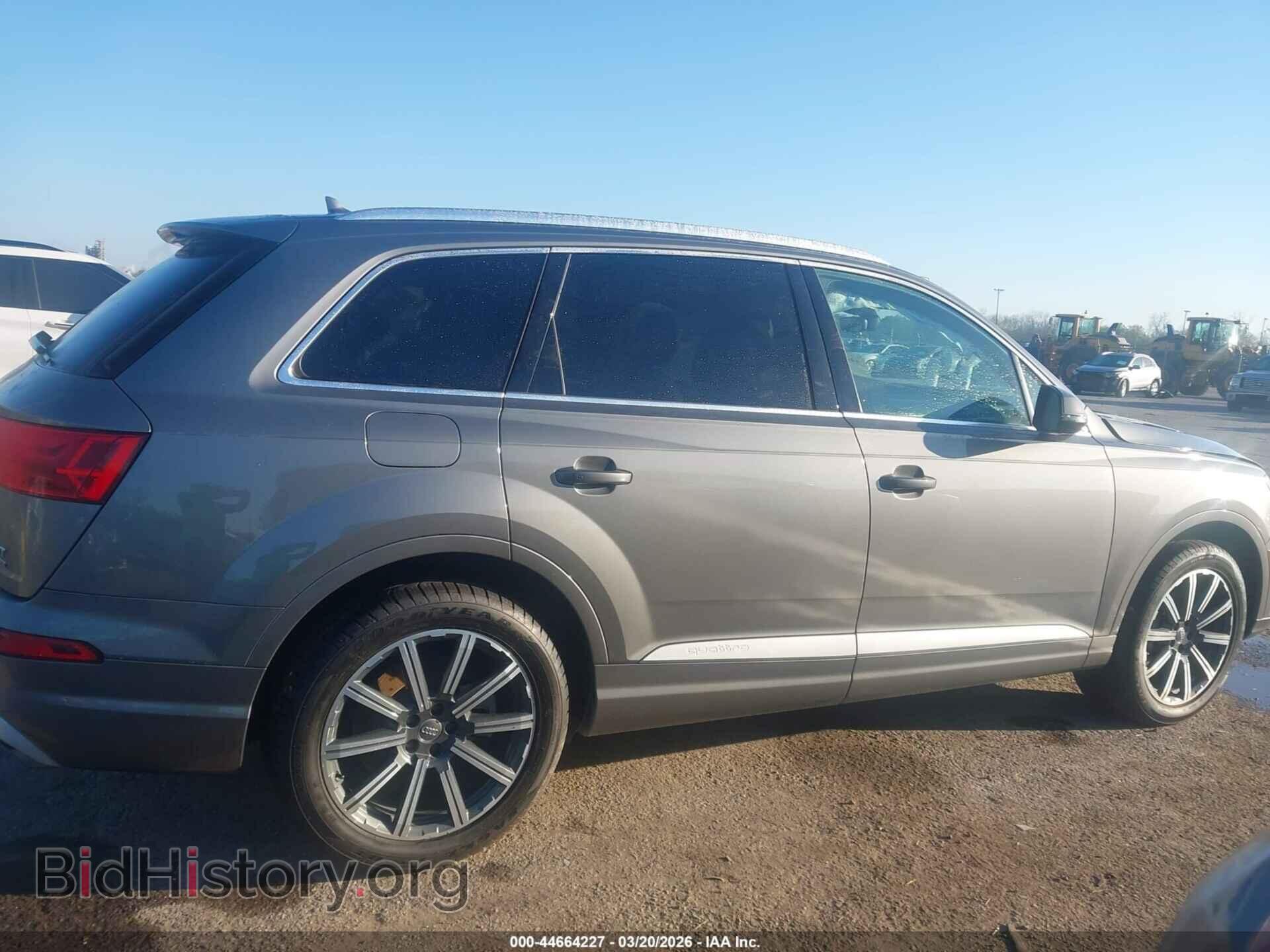 2017 AUDI Q7 - VIN: WA1LAAF72HD016817 - Фото 13