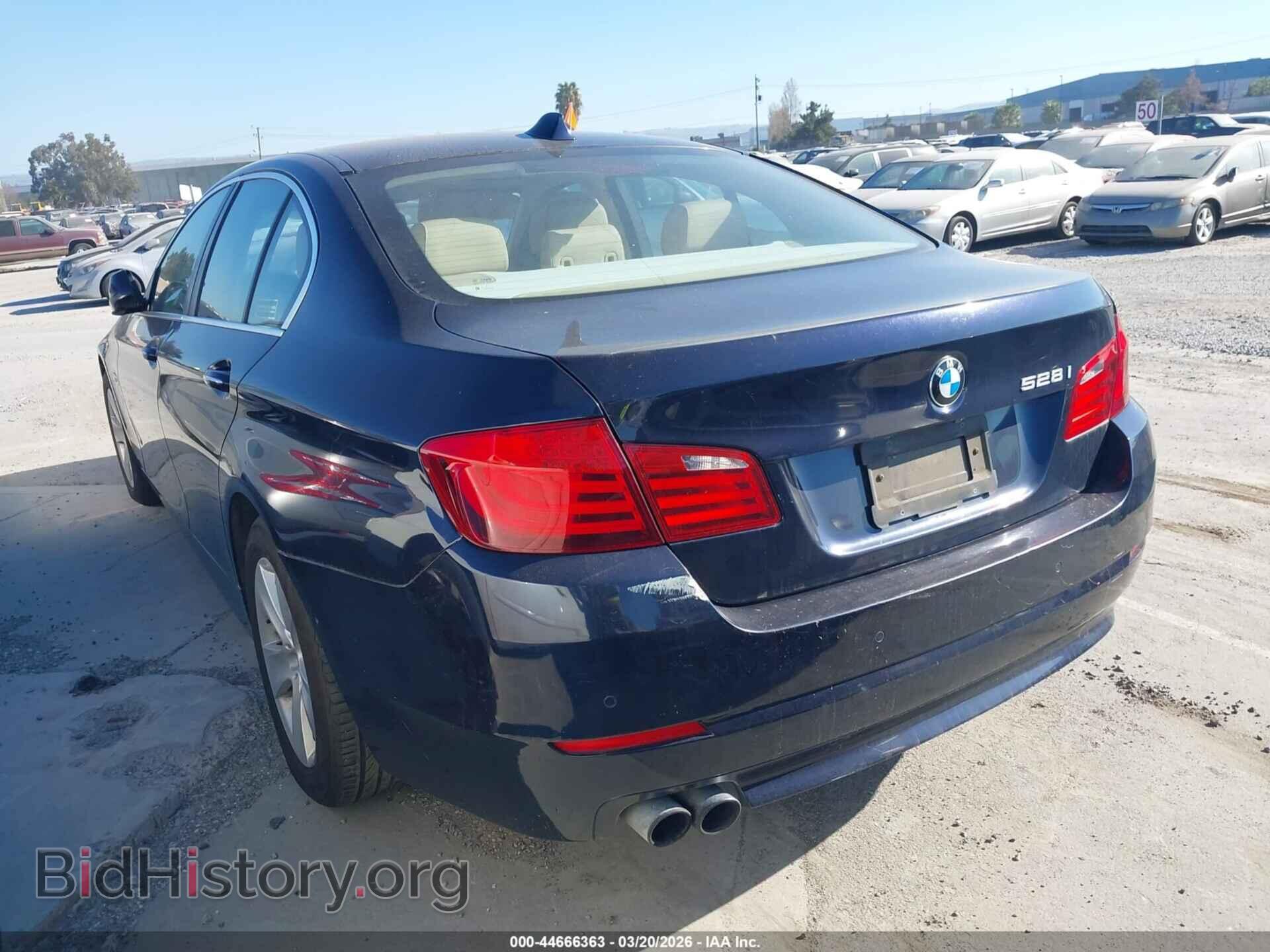 2013 BMW 528I - VIN: WBAXG5C54DD228853 - Фото 3