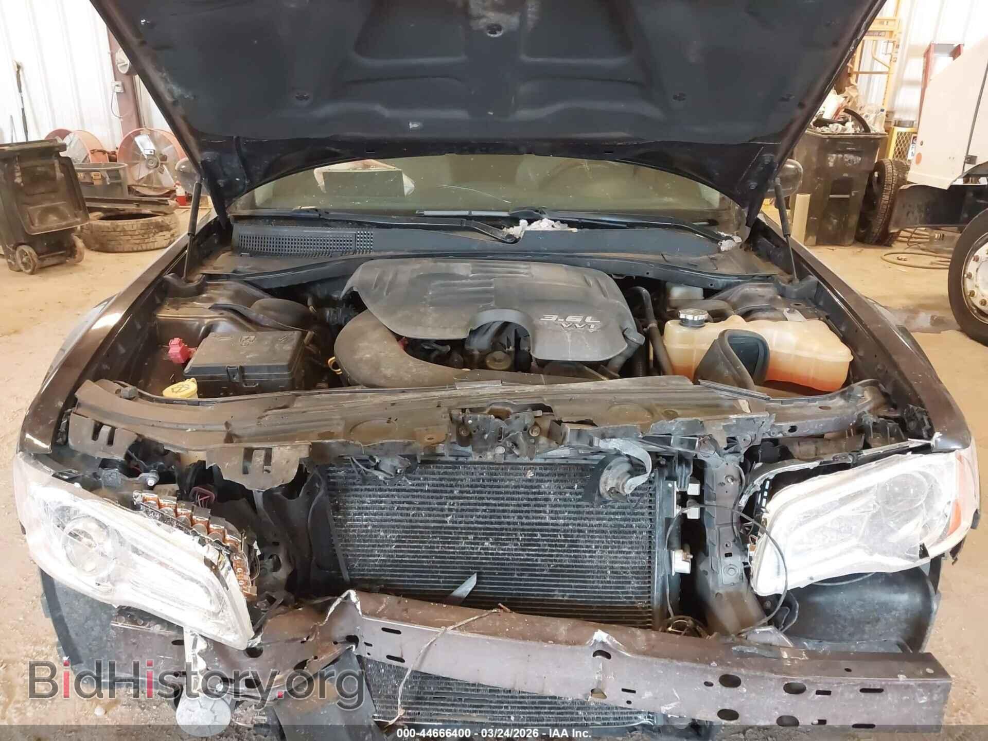 2013 CHRYSLER 300 - VIN: 2C3CCARG2DH711778 - Фото 10