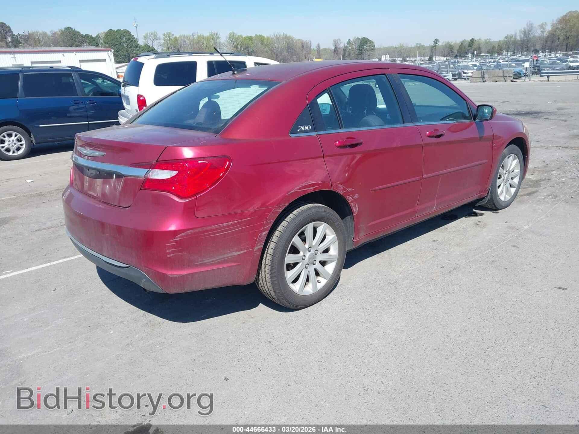 2012 CHRYSLER 200 - VIN: 1C3CCBBB0CN190859 - Фото 4