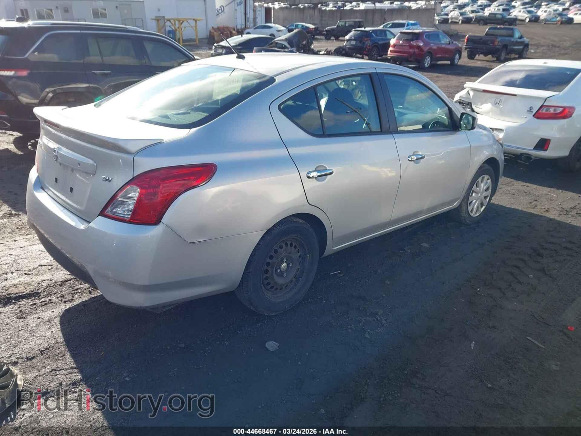 2019 NISSAN VERSA - VIN: 3N1CN7AP3KL839376 - Фото 4