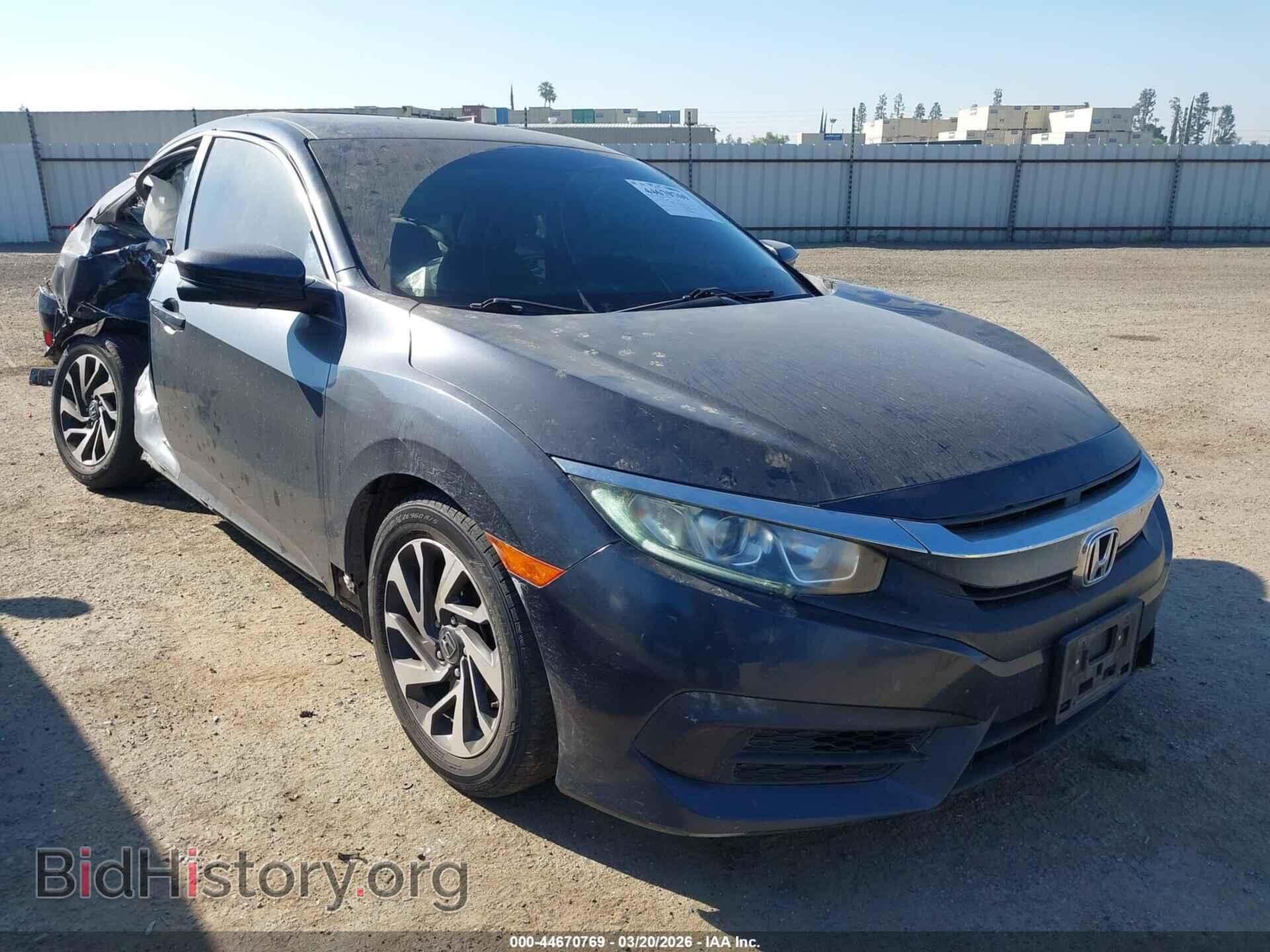 Фотография 19XFC2F76JE205378 - HONDA CIVIC 2018