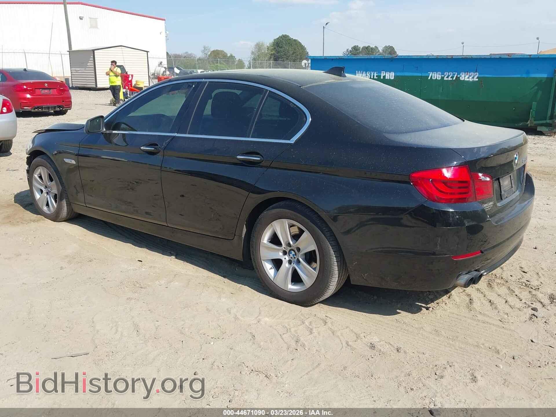2012 BMW 528I - VIN: WBAXG5C59CDX05582 - Photo 3