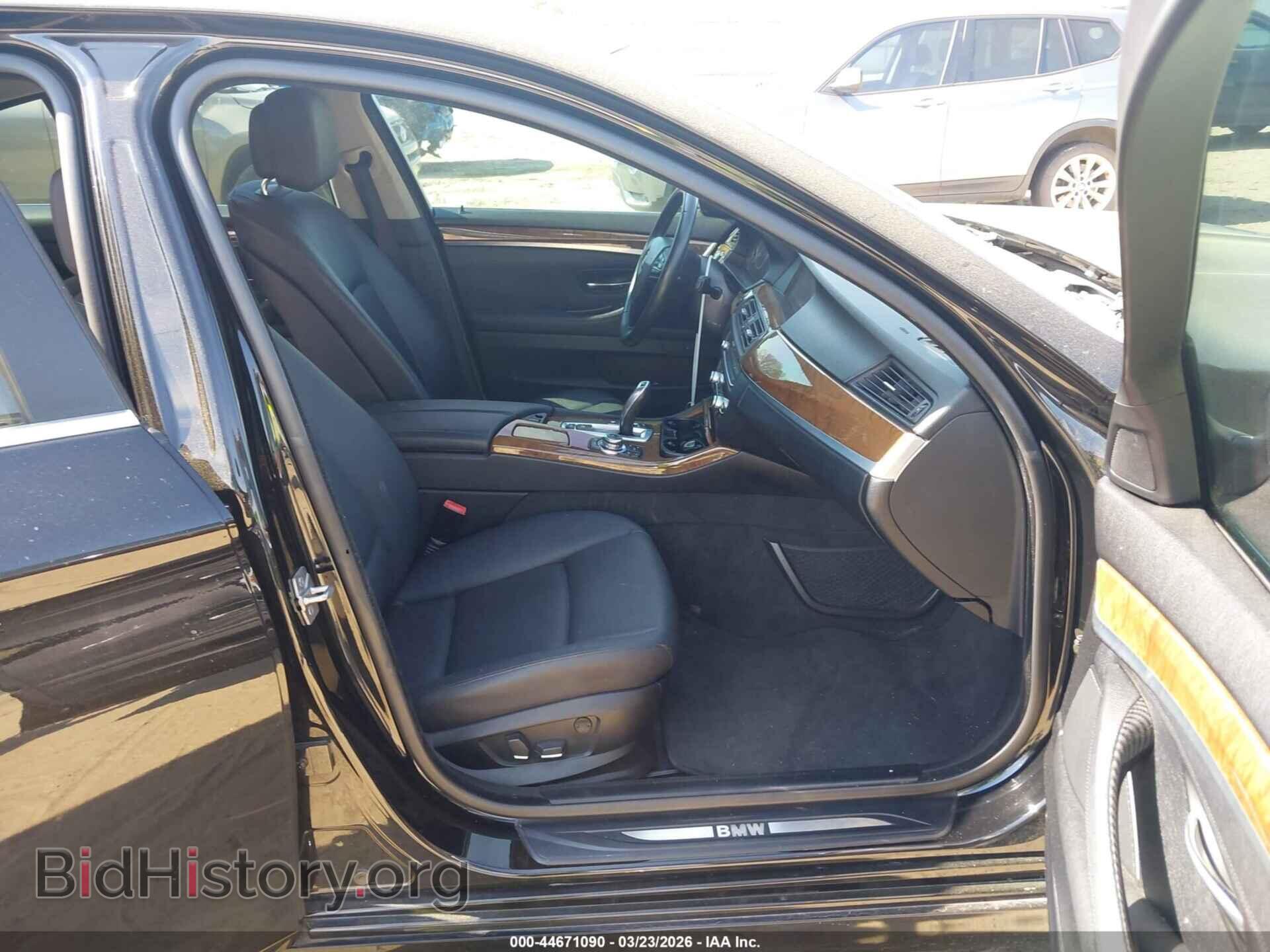 2012 BMW 528I - VIN: WBAXG5C59CDX05582 - Photo 5