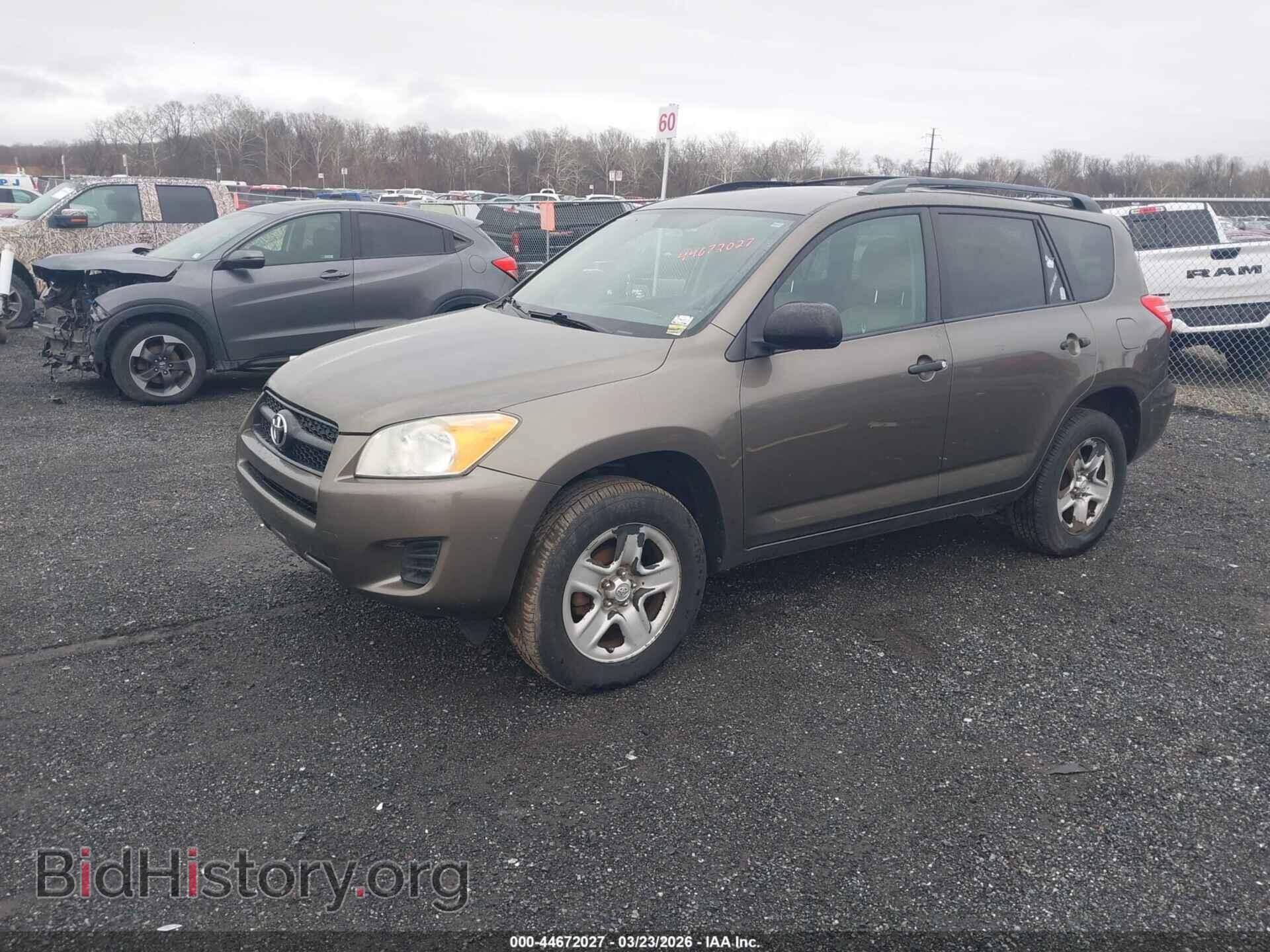 2011 TOYOTA RAV4 - VIN: 2T3BF4DV2BW139422 - Фото 2