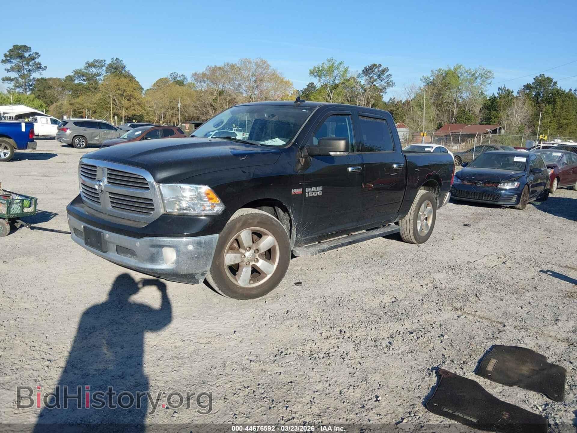 2017 RAM 1500 - VIN: 3C6RR7LT7HG794831 - Фото 2