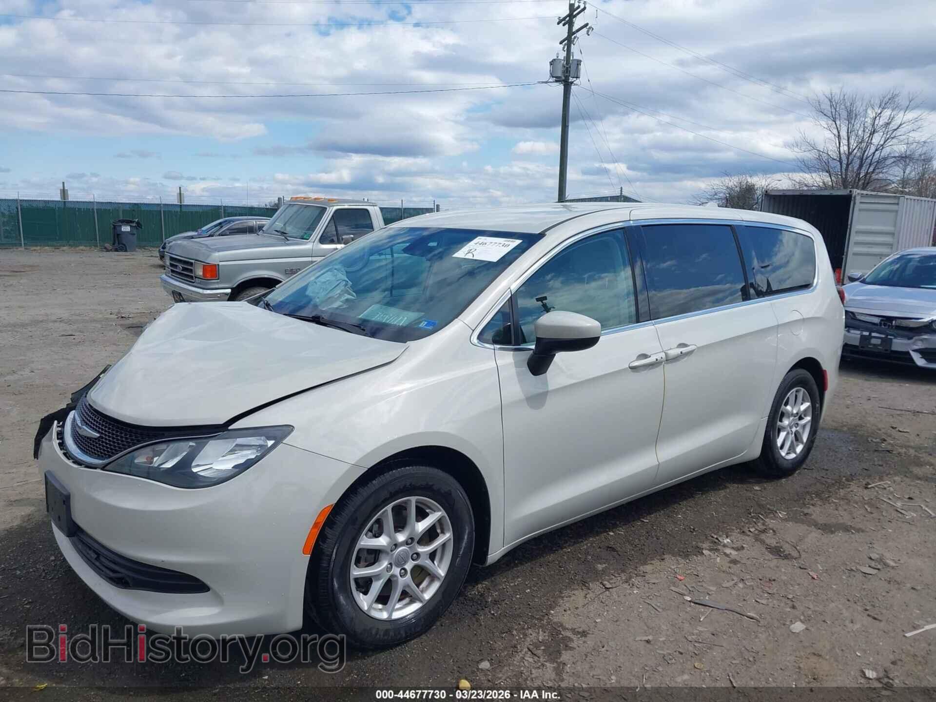 2017 CHRYSLER PACIFICA - VIN: 2C4RC1DG5HR570878 - Фото 2