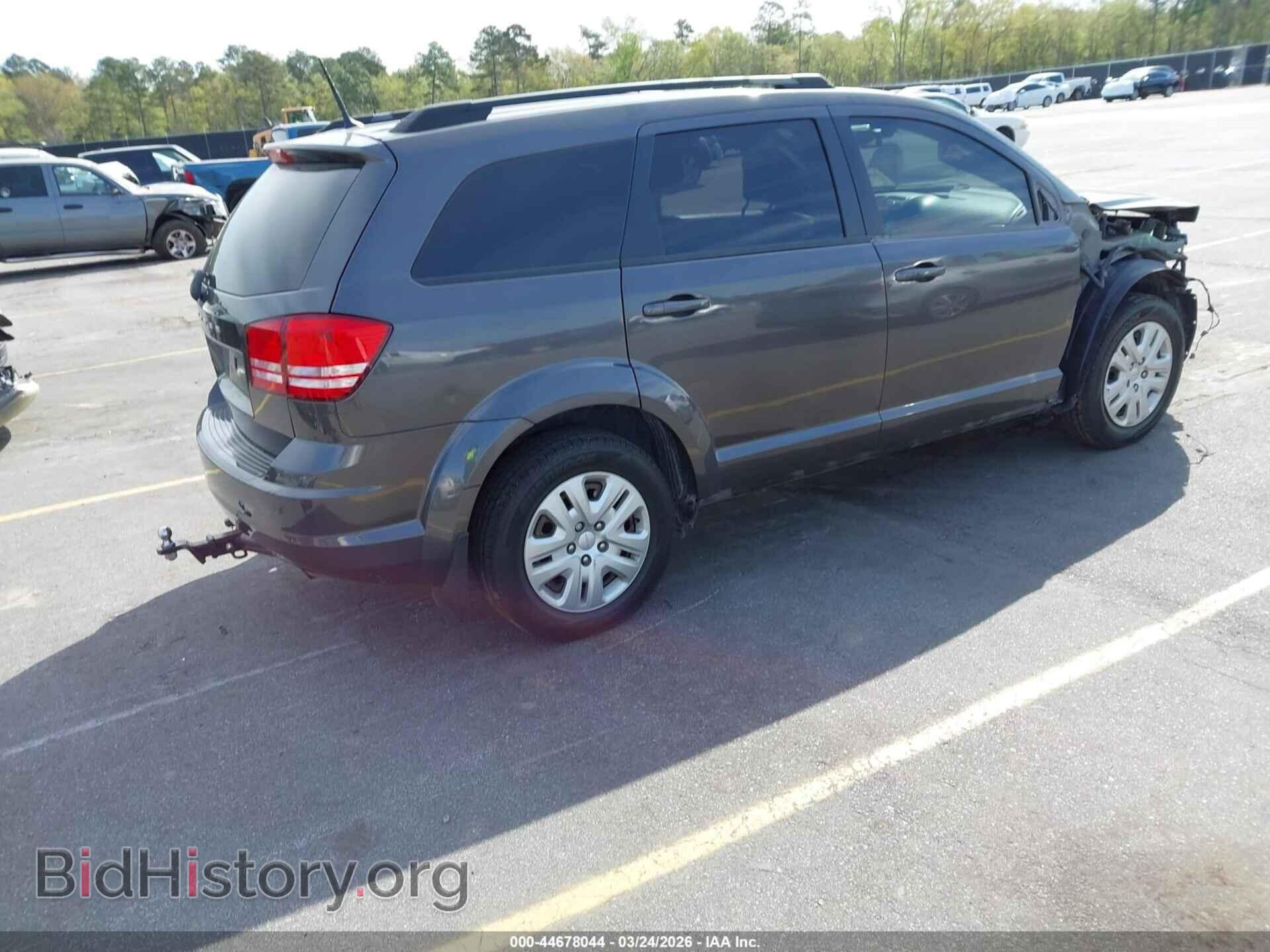 2018 DODGE JOURNEY - VIN: 3C4PDCAB0JT518943 - Фото 4