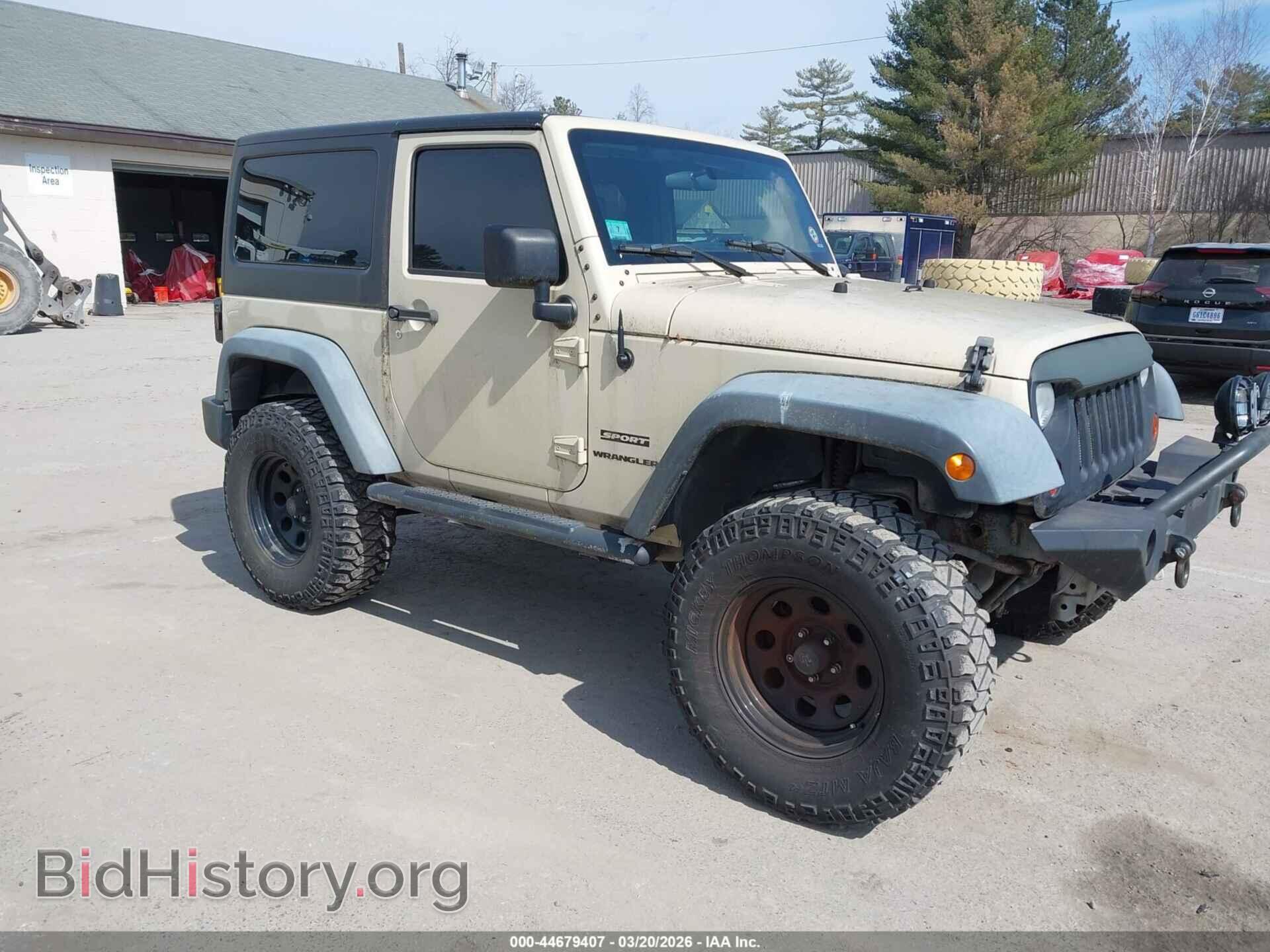 Фотография 1J4GA2D16BL595765 - JEEP WRANGLER 2011