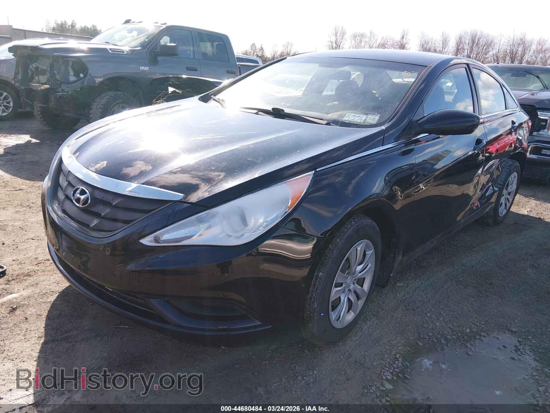 2011 HYUNDAI SONATA - VIN: 5NPEB4AC2BH086854 - Фото 2