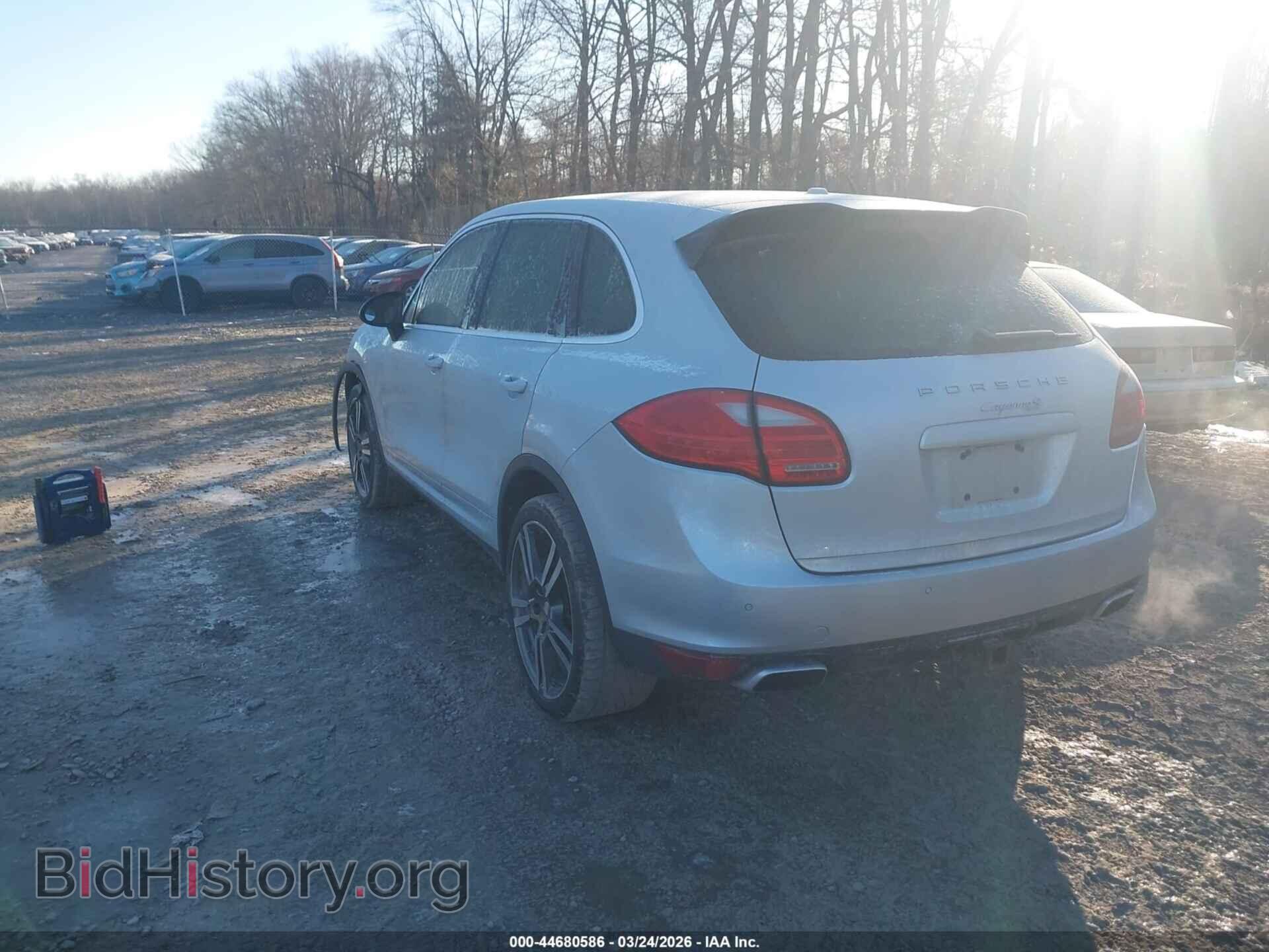 2013 PORSCHE CAYENNE - VIN: WP1AA2A21DLA01044 - Фото 3